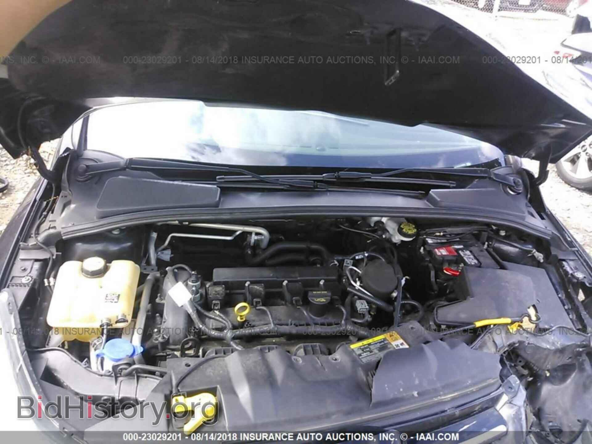 2012 Ford Focus - VIN: 1FAHP3N23CL298501 - Photo 10
