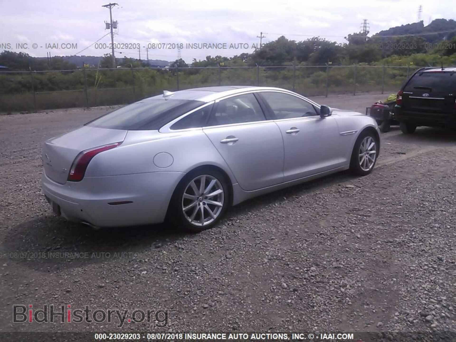 2015 Jaguar Xj - VIN: SAJWJ1CD4F8V82496 - Фото 4