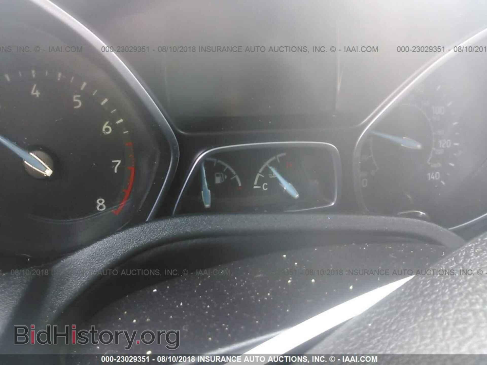 2016 Ford Focus - VIN: 1FADP3E26GL249538 - Photo 7