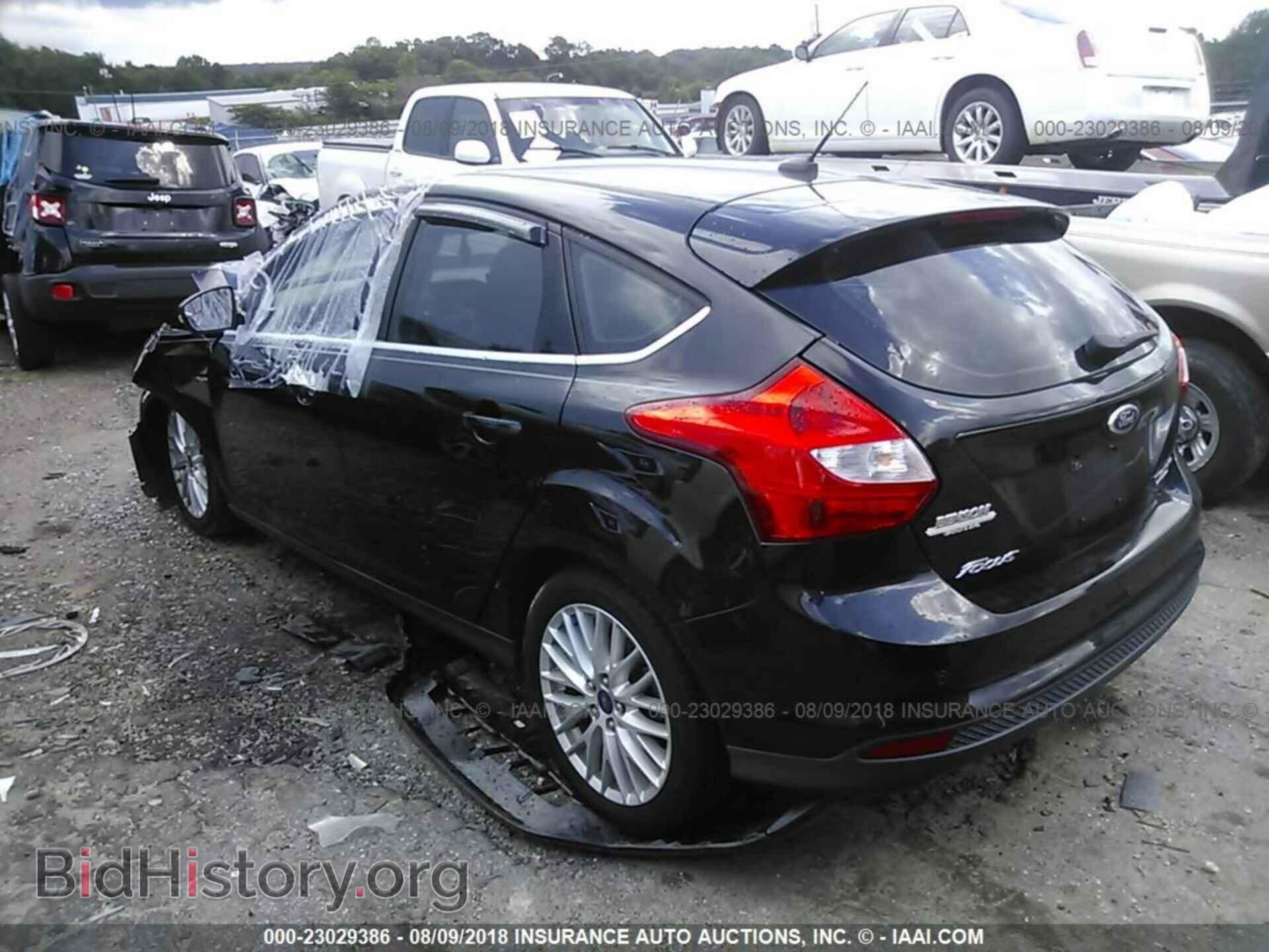 2014 Ford Focus - VIN: 1FADP3N28EL436146 - Фото 3