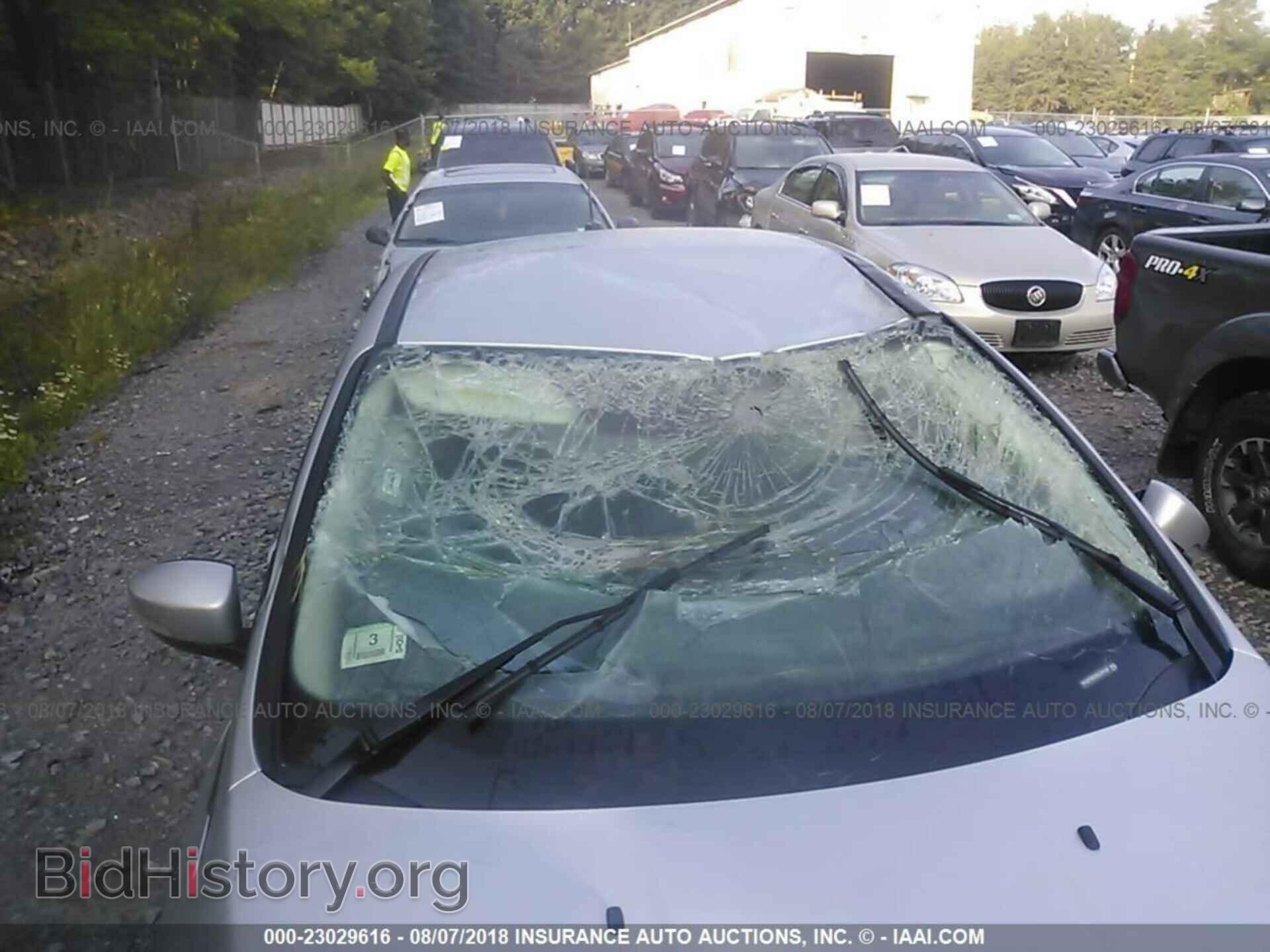2017 Ford Focus - VIN: 1FADP3K23HL246859 - Photo 6