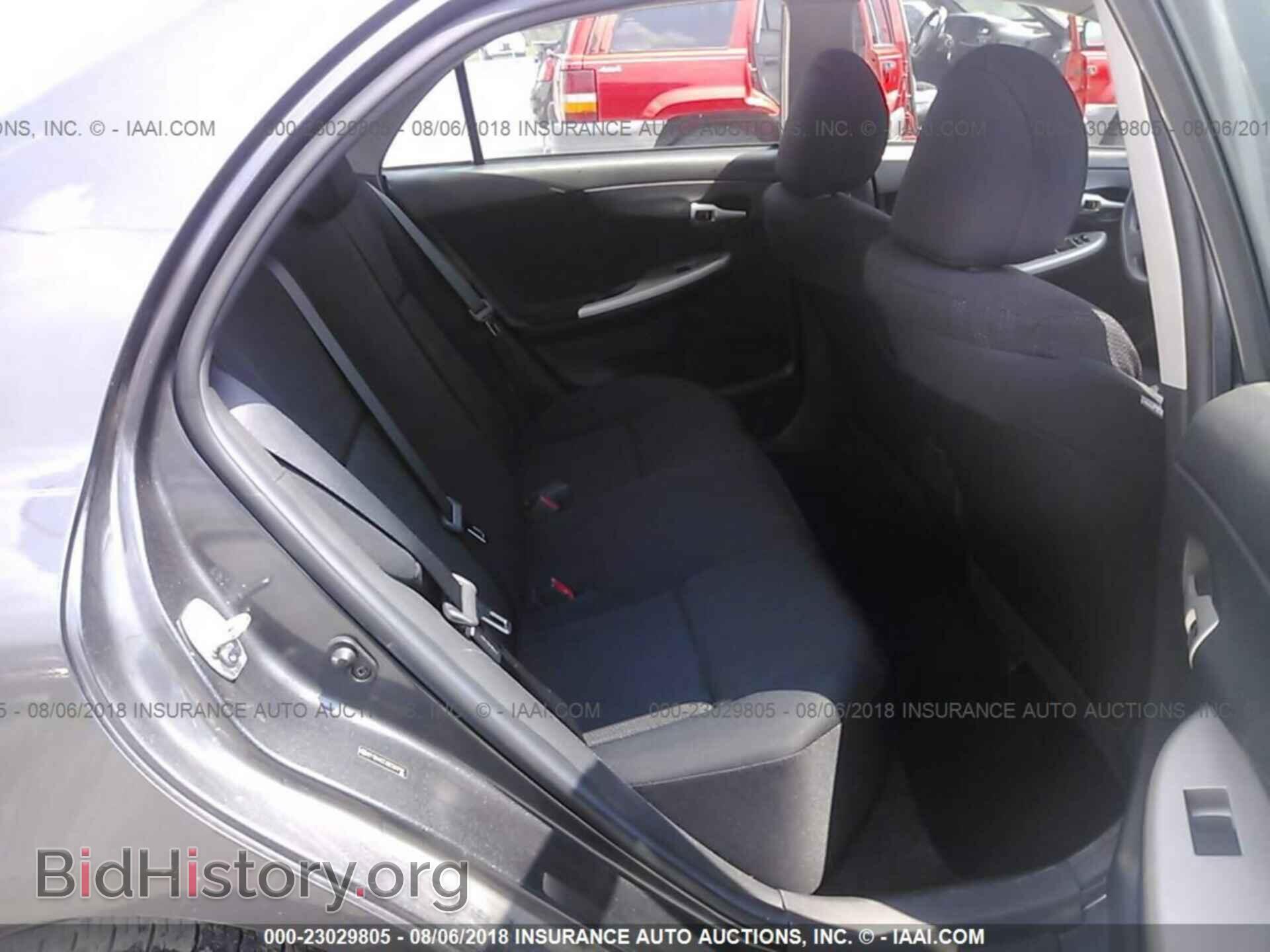 2011 Toyota Corolla - VIN: 2T1BU4EEXBC561792 - Photo 8