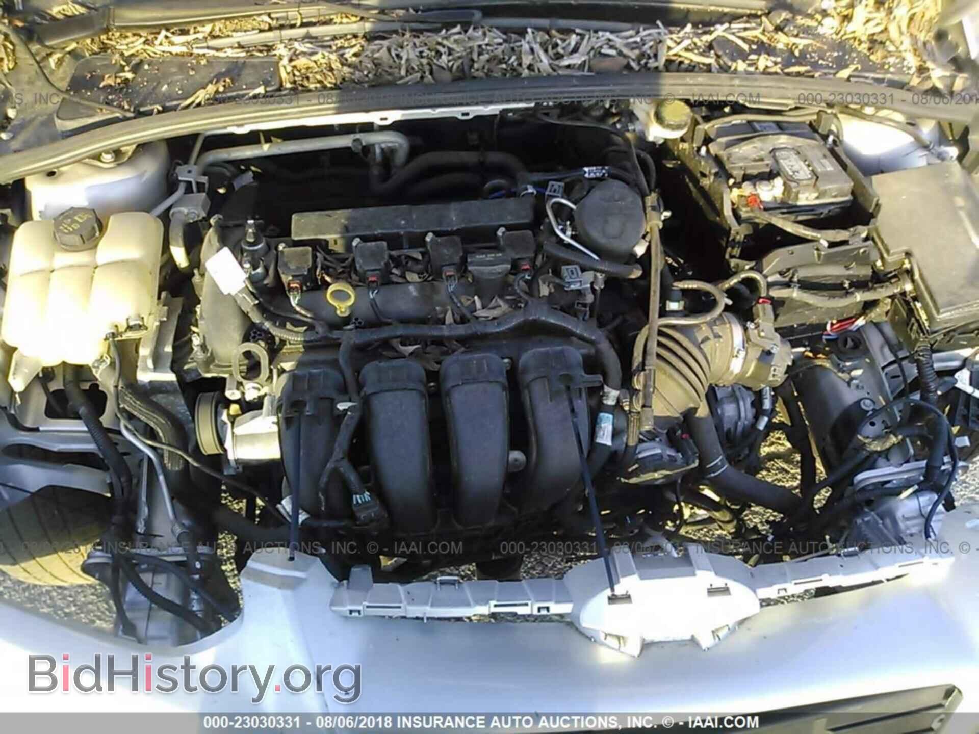 2014 Ford Focus - VIN: 1FADP3F25EL137888 - Photo 10