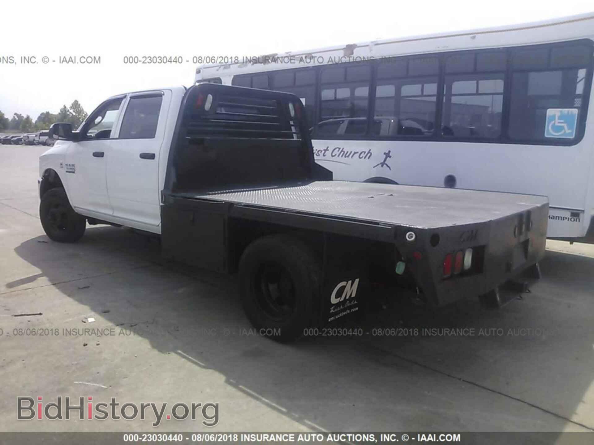 2014 Ram 3500 - VIN: 3C7WRTCL3EG142761 - Photo 3