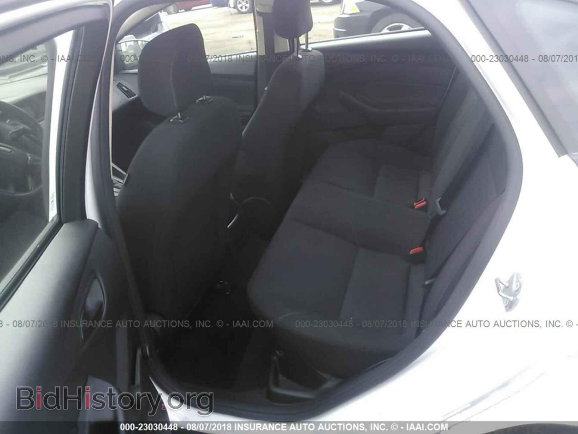 2015 Ford Focus - VIN: 1FADP3E25FL248072 - Photo 8