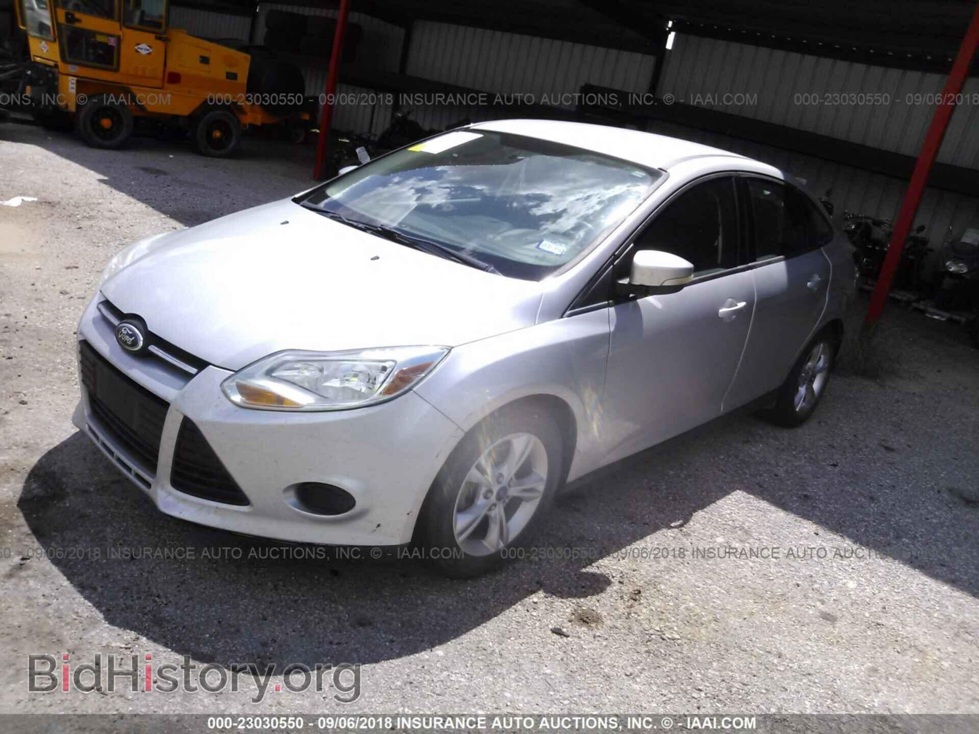 2014 Ford Focus - VIN: 1FADP3F27EL295729 - Photo 2