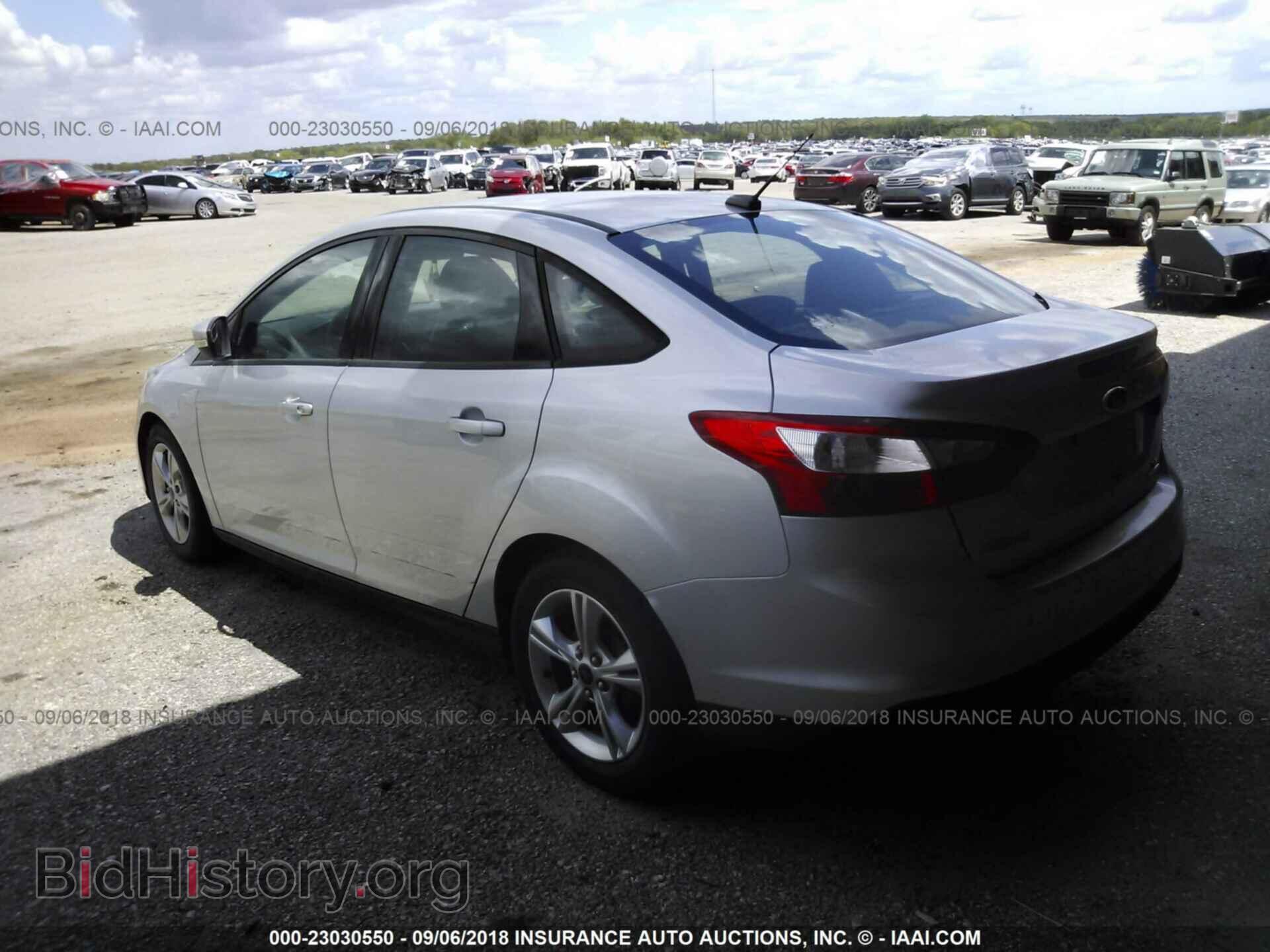 2014 Ford Focus - VIN: 1FADP3F27EL295729 - Photo 3