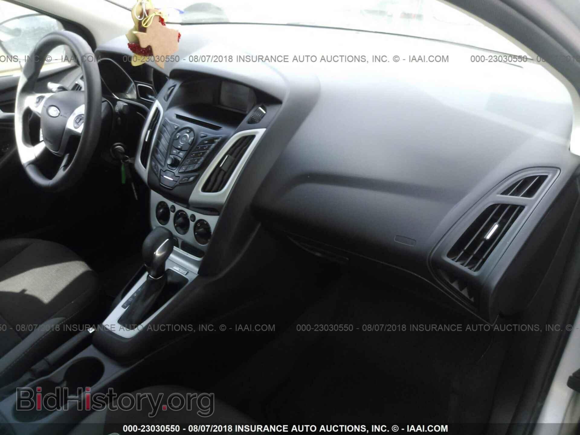 2014 Ford Focus - VIN: 1FADP3F27EL295729 - Photo 5