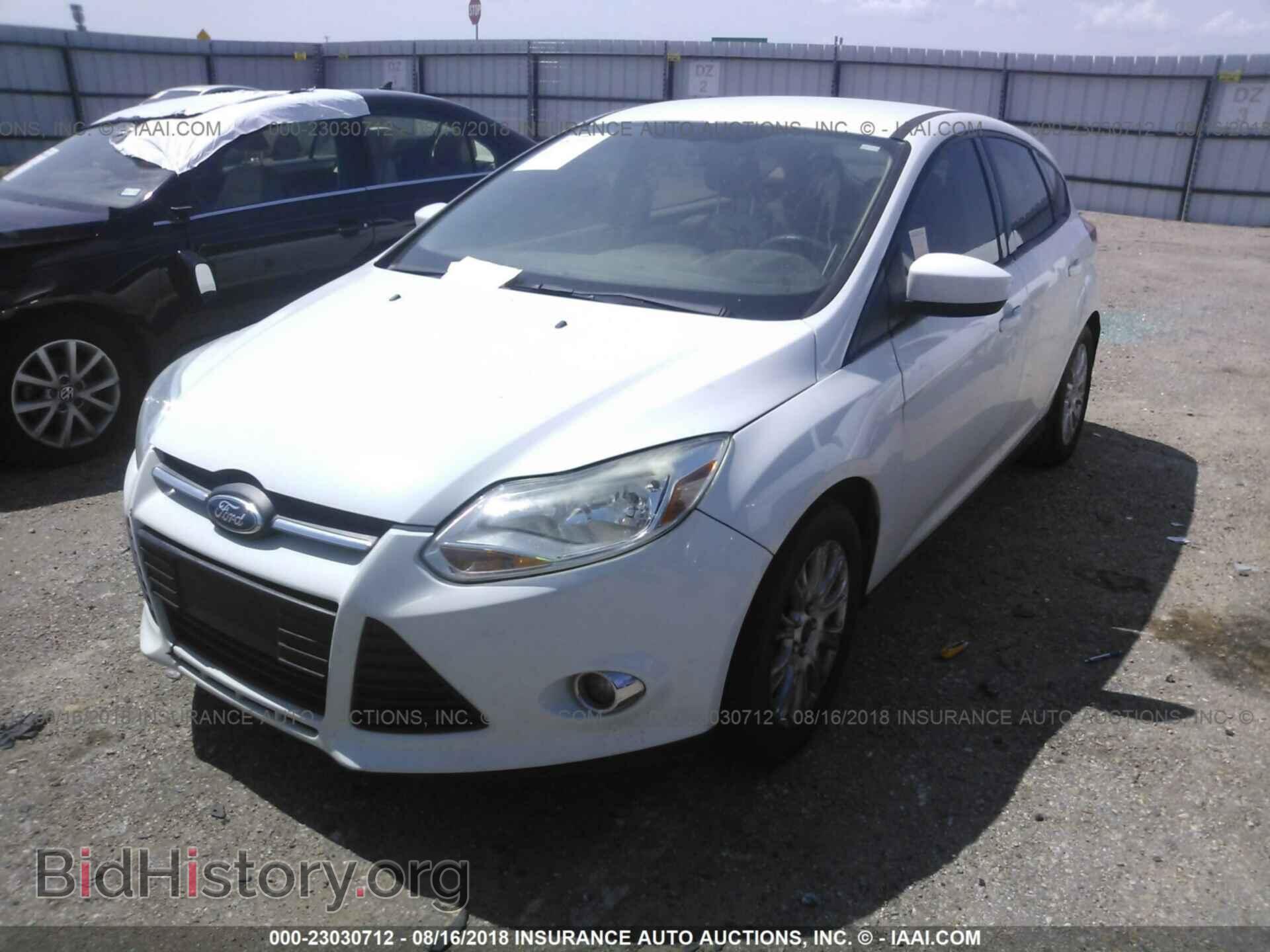 2012 Ford Focus - VIN: 1FAHP3K29CL274630 - Photo 2