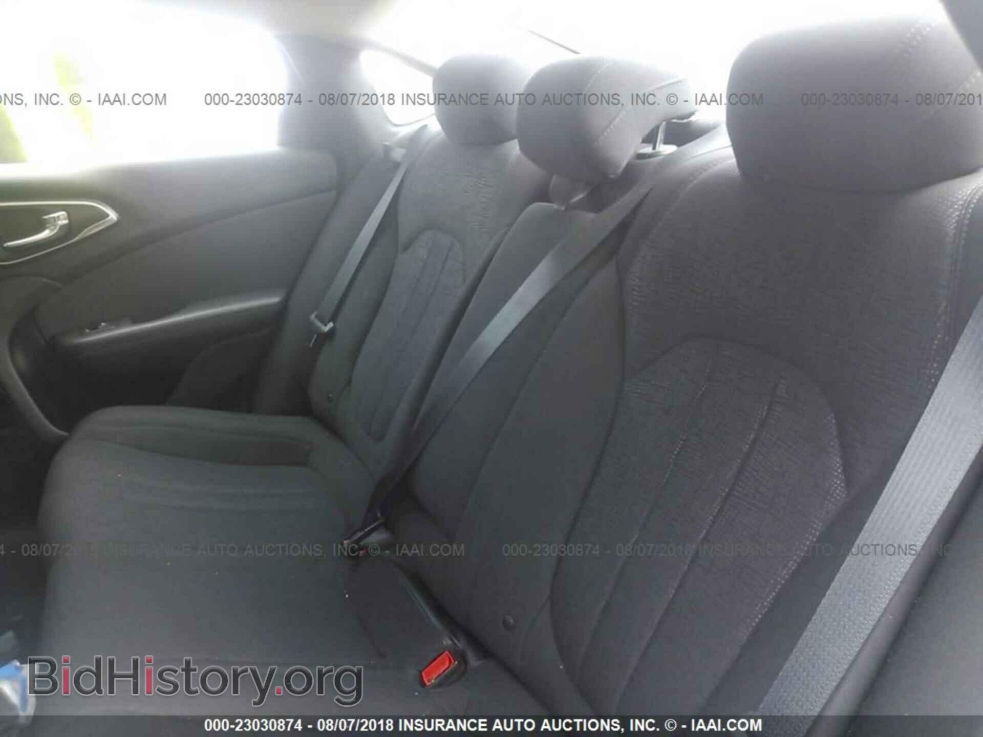 2016 Chrysler 200 - VIN: 1C3CCCAB3GN123766 - Photo 8