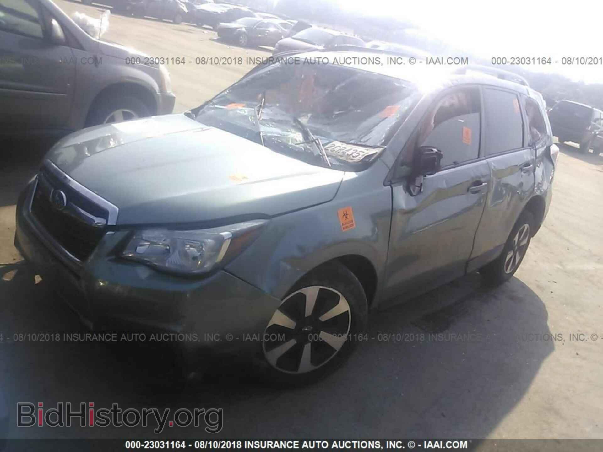 2017 Subaru Forester - VIN: JF2SJAEC9HH472601 - Photo 2