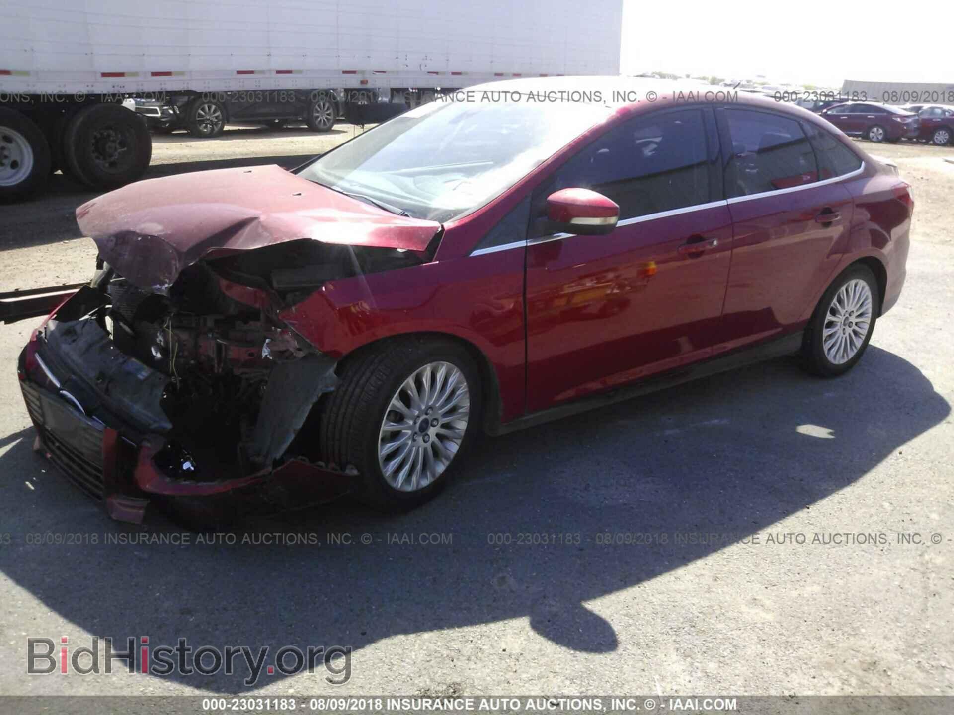 2012 Ford Focus - VIN: 1FAHP3J26CL312462 - Photo 2