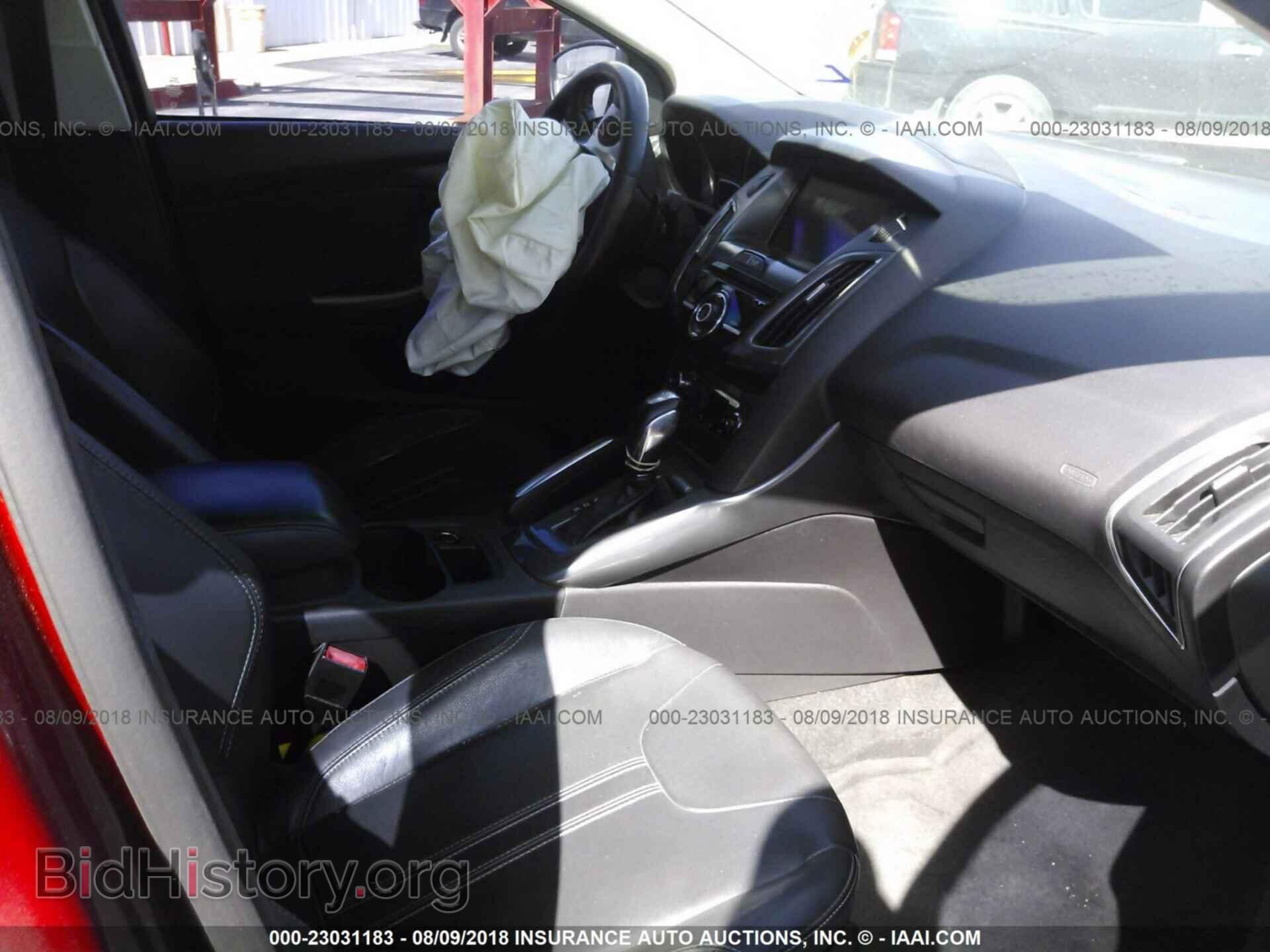 2012 Ford Focus - VIN: 1FAHP3J26CL312462 - Photo 5