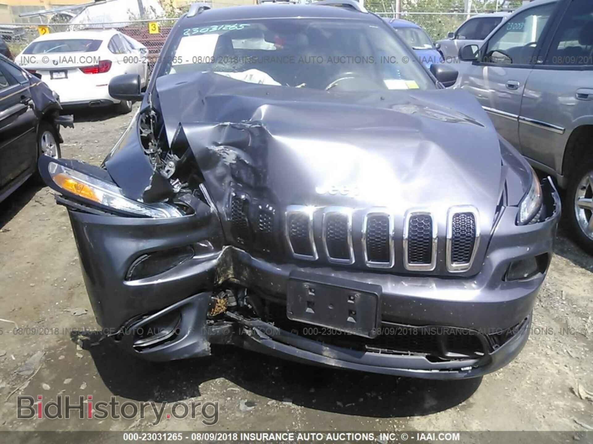 2015 Jeep Cherokee - VIN: 1C4PJMCB0FW672470 - Photo 6