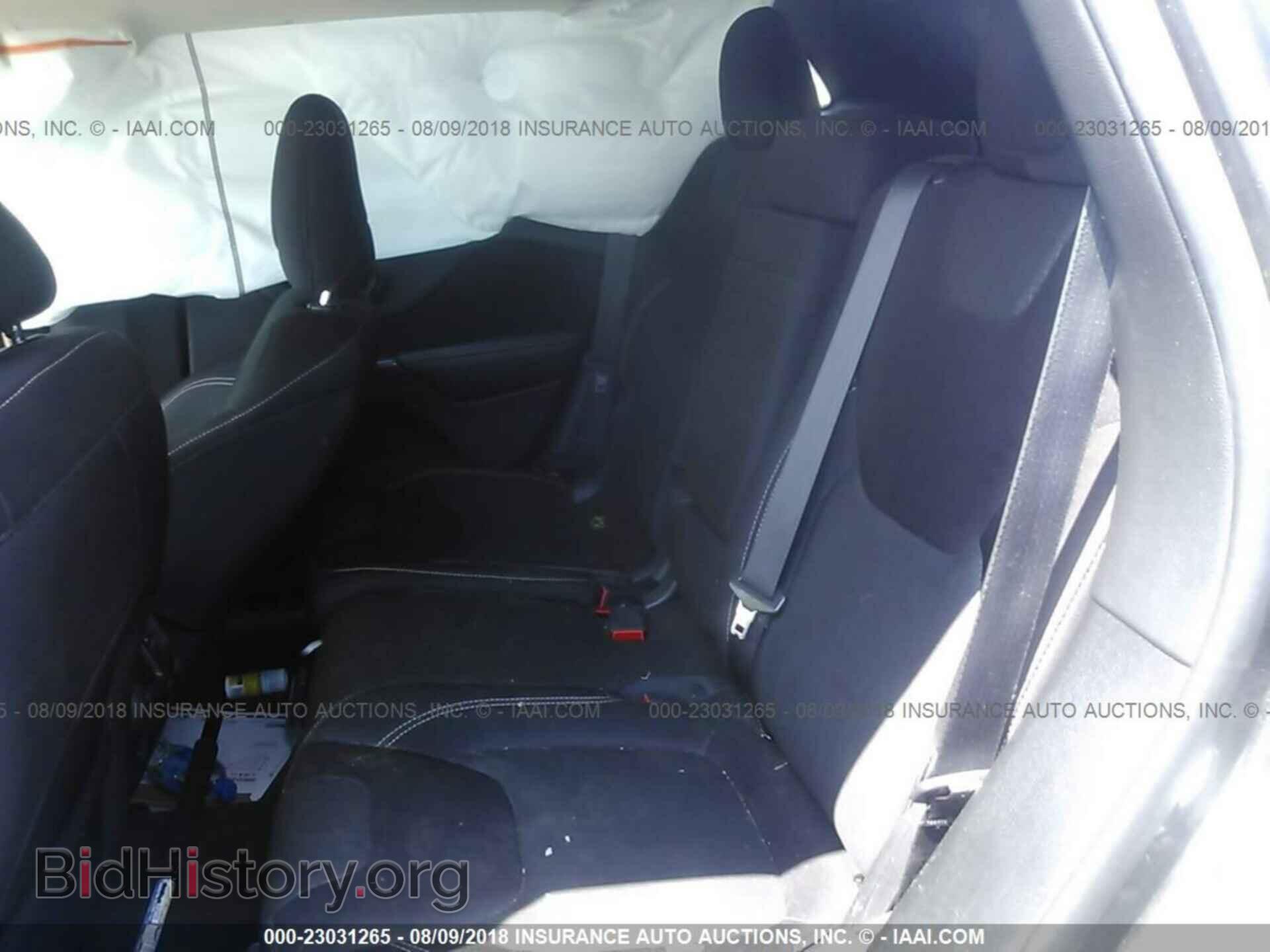 2015 Jeep Cherokee - VIN: 1C4PJMCB0FW672470 - Photo 8