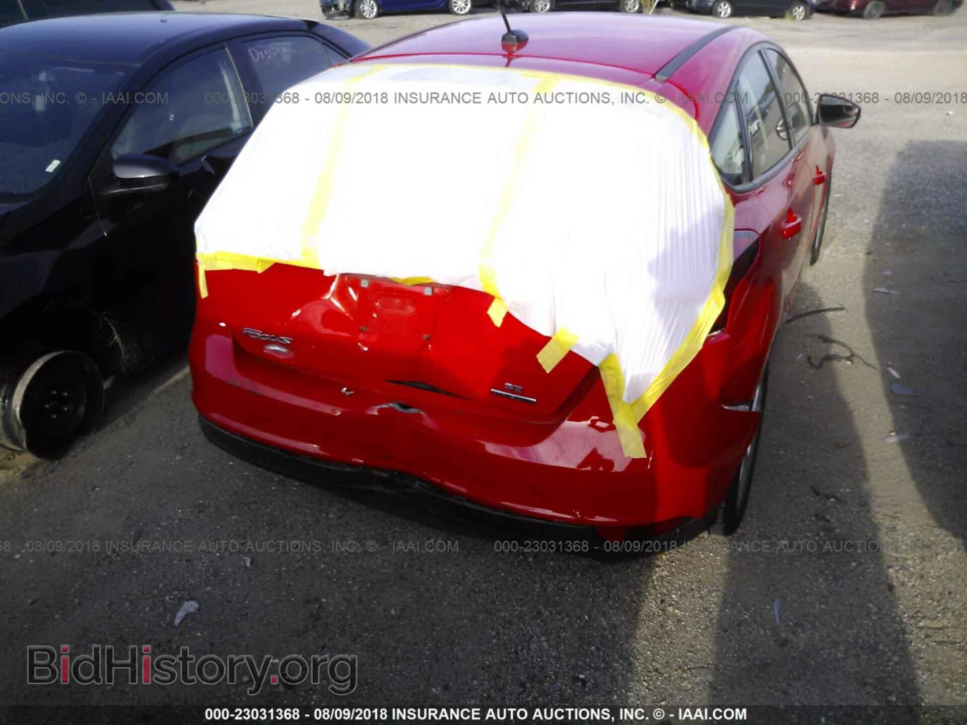 2016 Ford Focus - VIN: 1FADP3K20GL363989 - Photo 6