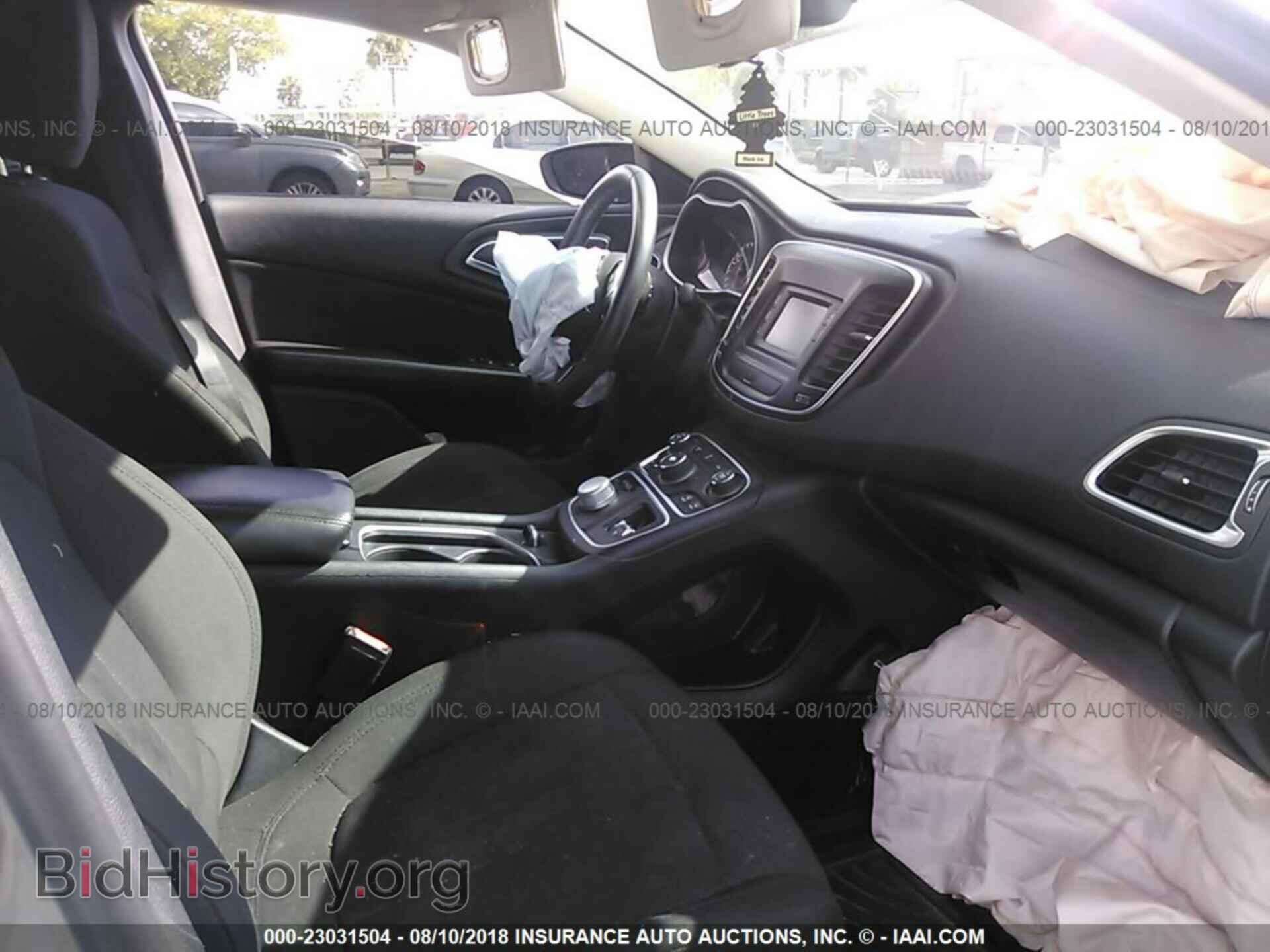 2016 Chrysler 200 - VIN: 1C3CCCABXGN132044 - Фото 5
