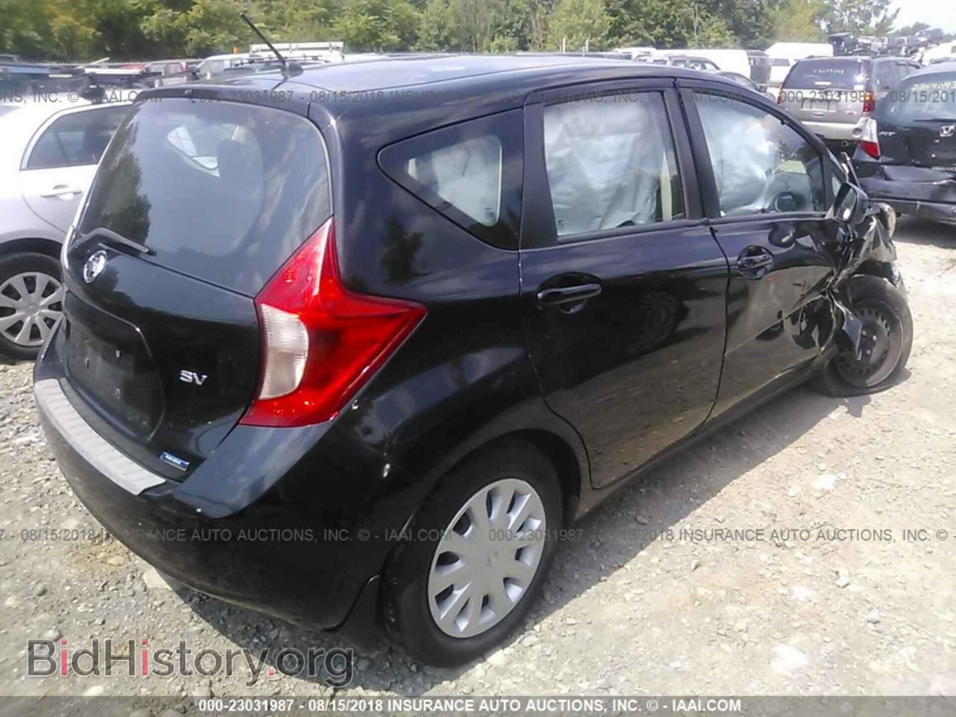 2014 Nissan Versa note - VIN: 3N1CE2CP2EL381821 - Photo 4