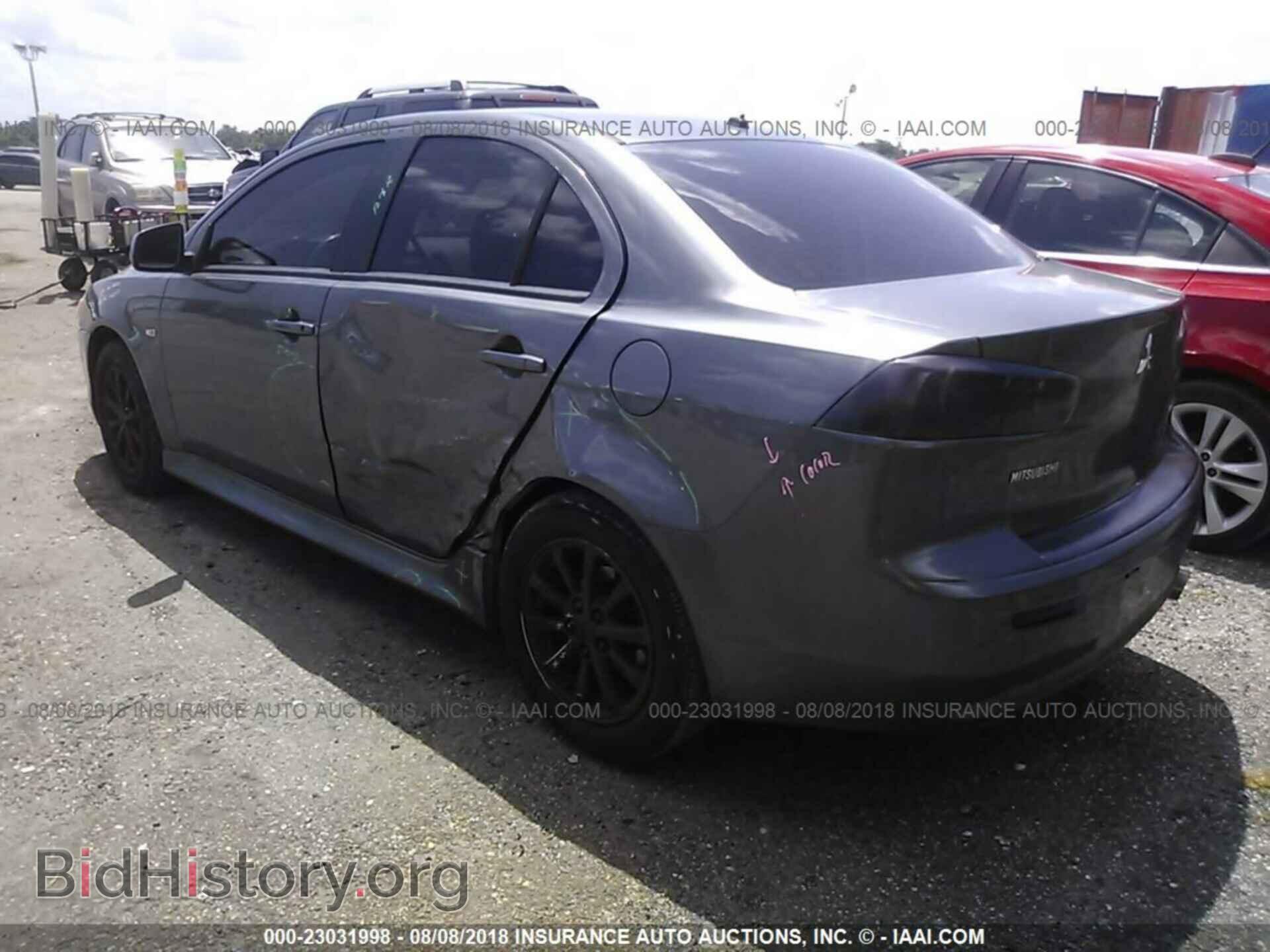 2011 Mitsubishi Lancer - VIN: JA32U2FU6BU023084 - Фото 3