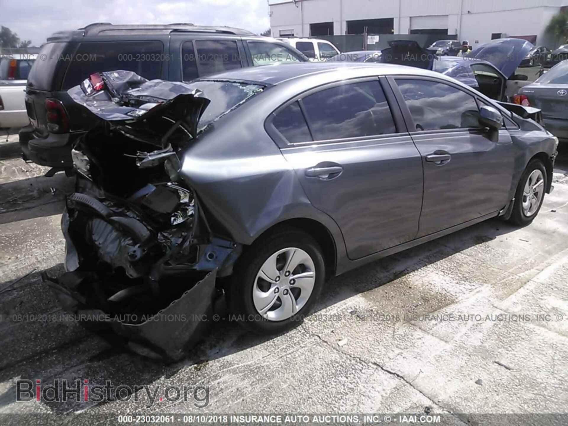 2013 Honda Civic - VIN: 19XFB2F56DE046576 - Фото 4