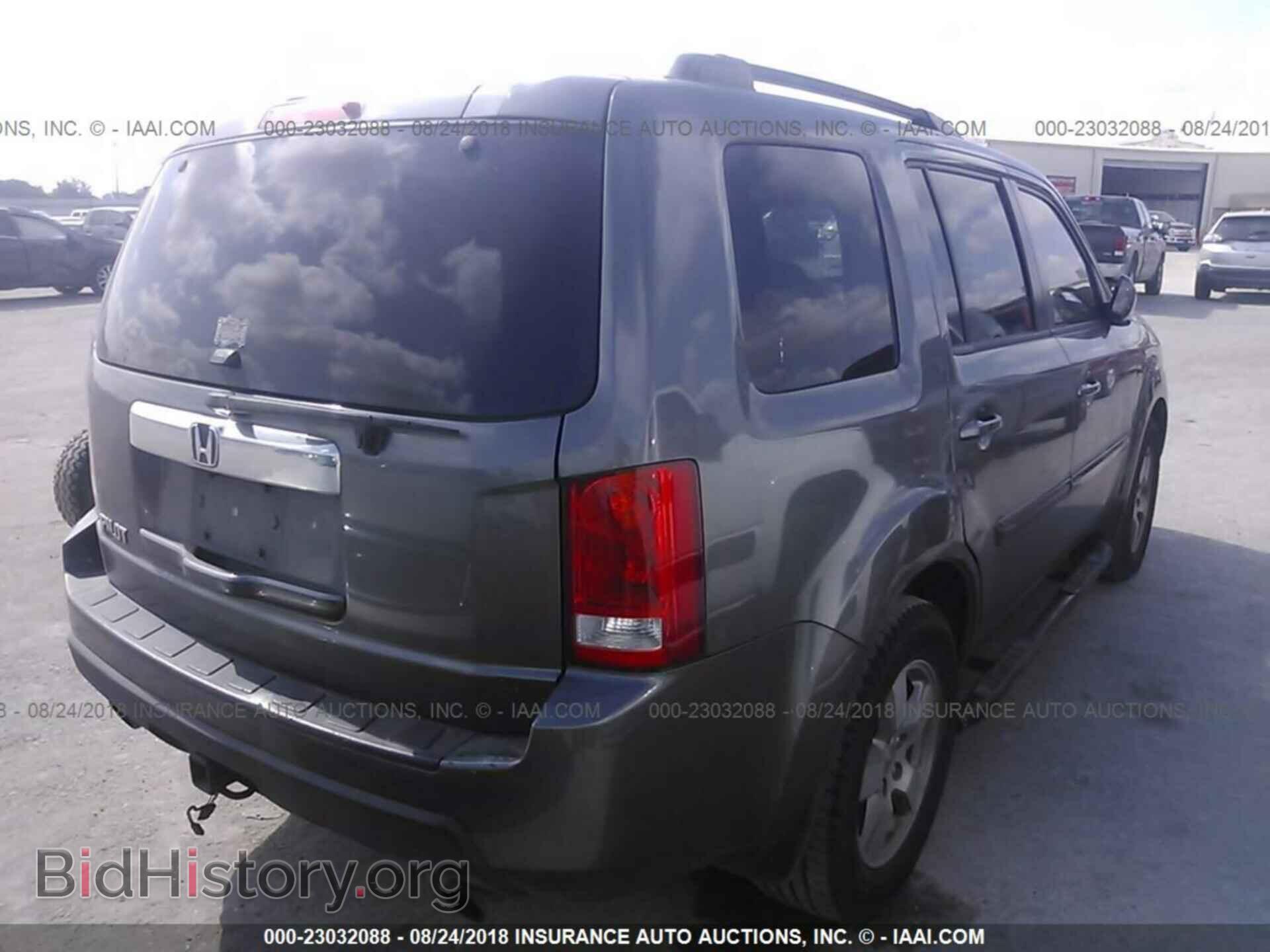 2011 Honda Pilot - VIN: 5FNYF3H68BB009450 - Photo 4