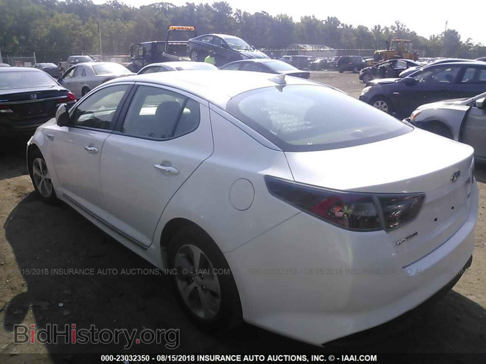 2014 Kia Optima - VIN: KNAGM4AD1E5064597 - Photo 3