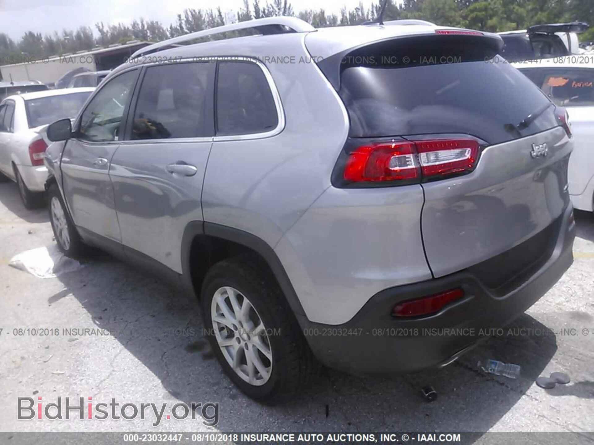 2018 Jeep Cherokee - VIN: 1C4PJLCB1JD565202 - Фото 3