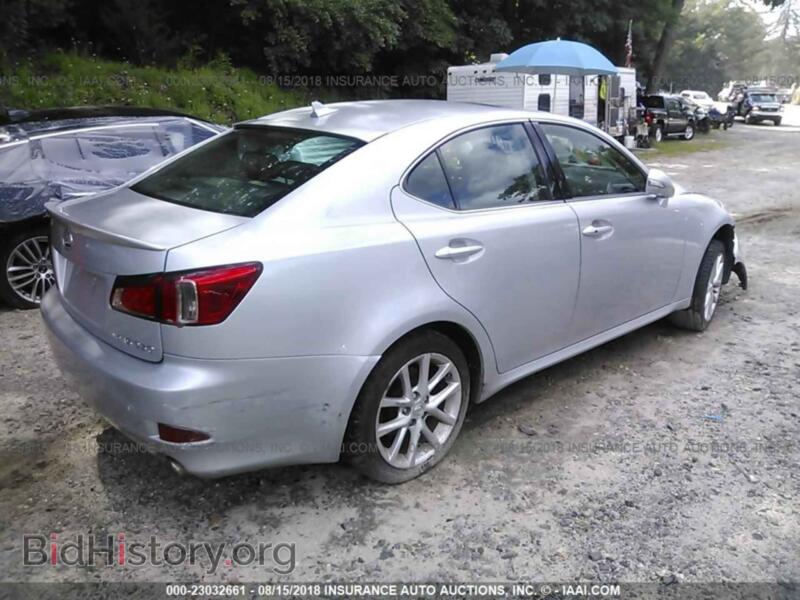2011 Lexus IS (VIN JTHCF5C21B5050528) — photo 4 of 10