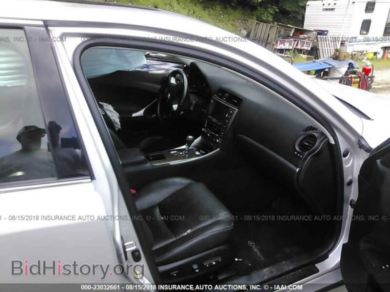 2011 Lexus IS (VIN JTHCF5C21B5050528) — photo 5 of 10