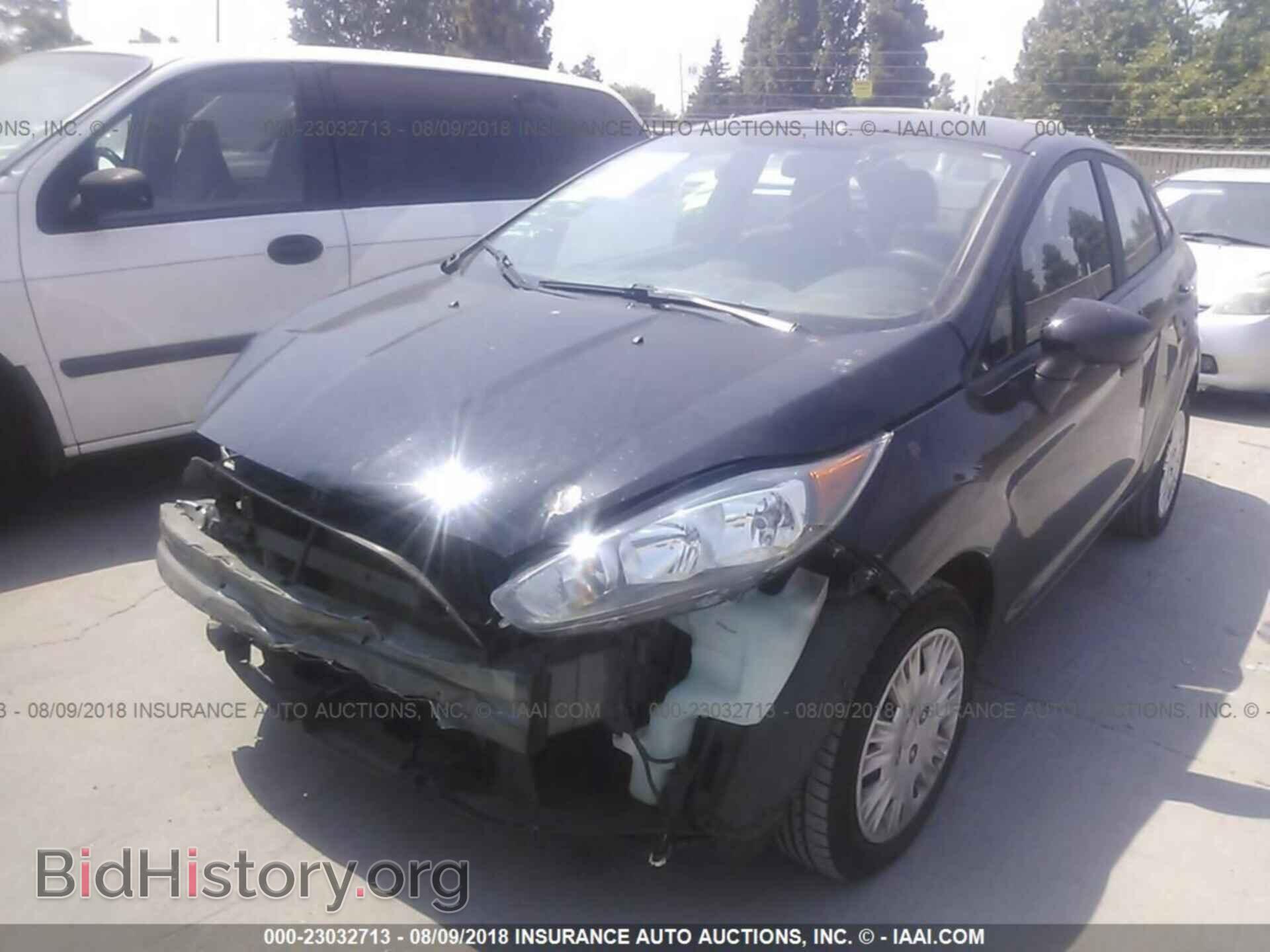 2016 Ford Fiesta - VIN: 3FADP4AJ2GM191056 - Фото 2