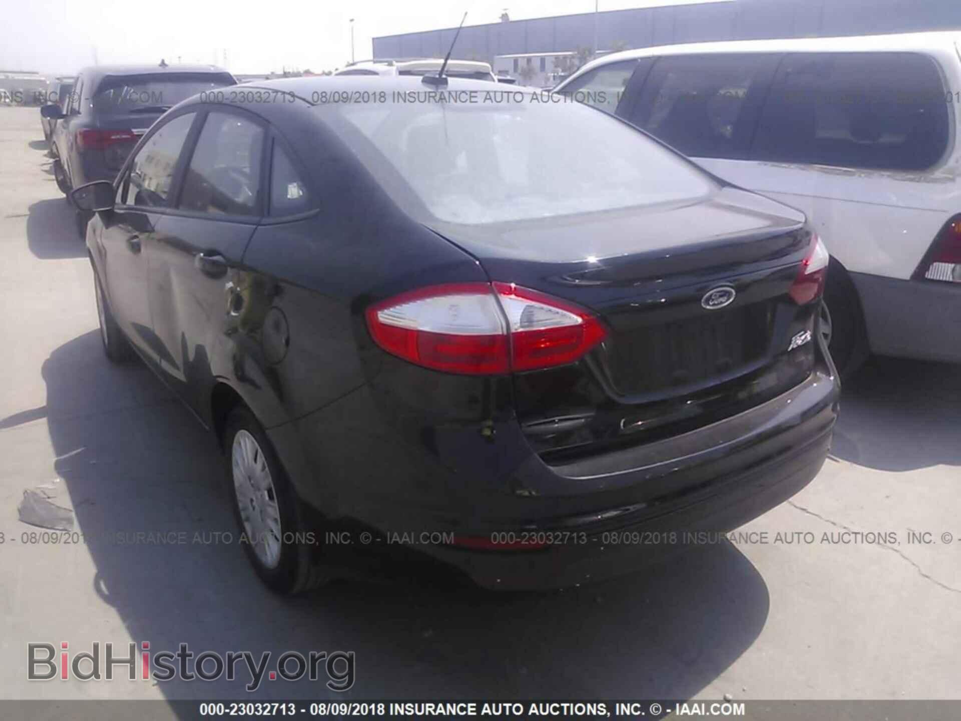 2016 Ford Fiesta - VIN: 3FADP4AJ2GM191056 - Фото 3