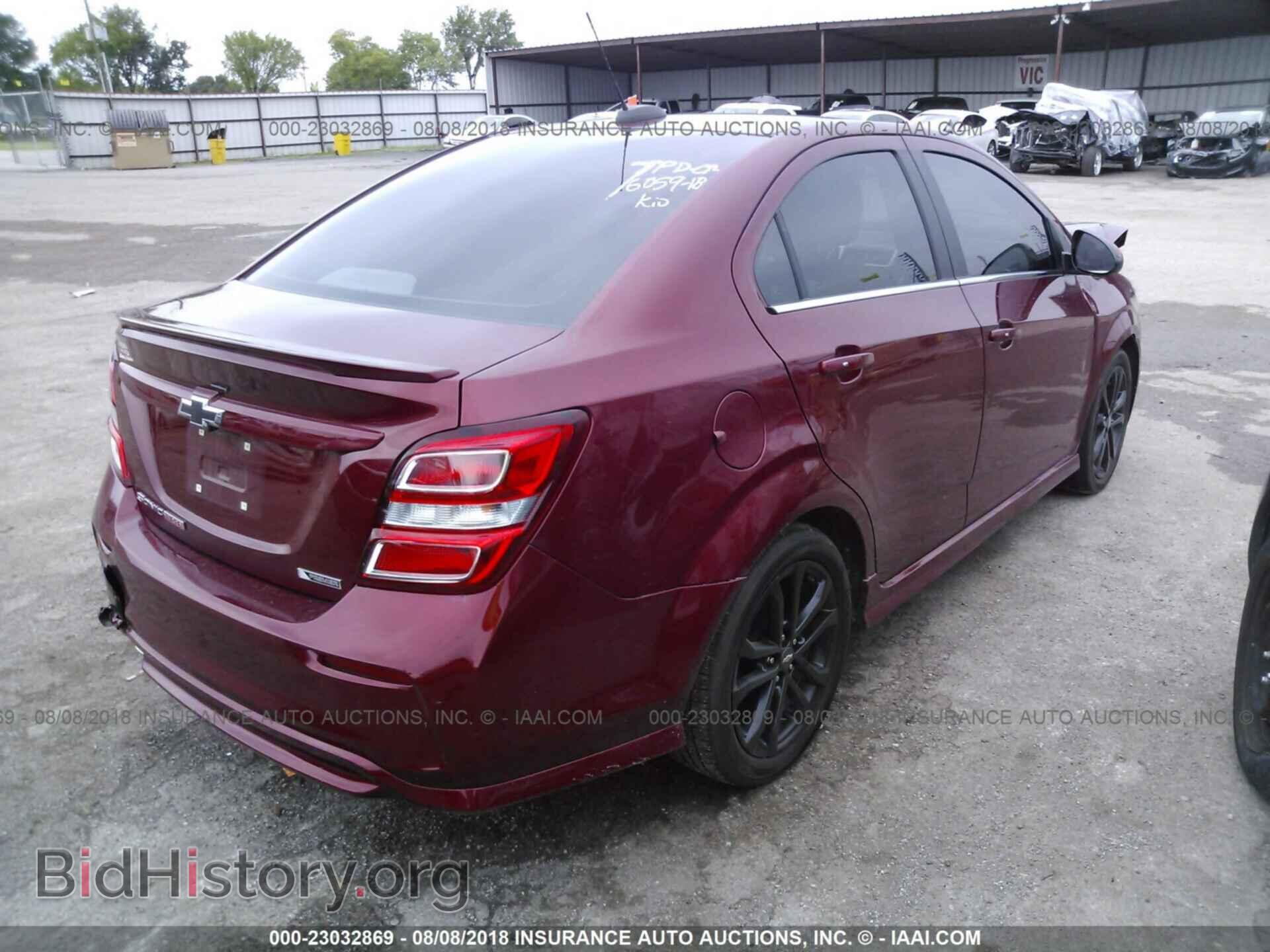 2017 Chevrolet Sonic - VIN: 1G1JF5SBXH4157014 - Фото 4