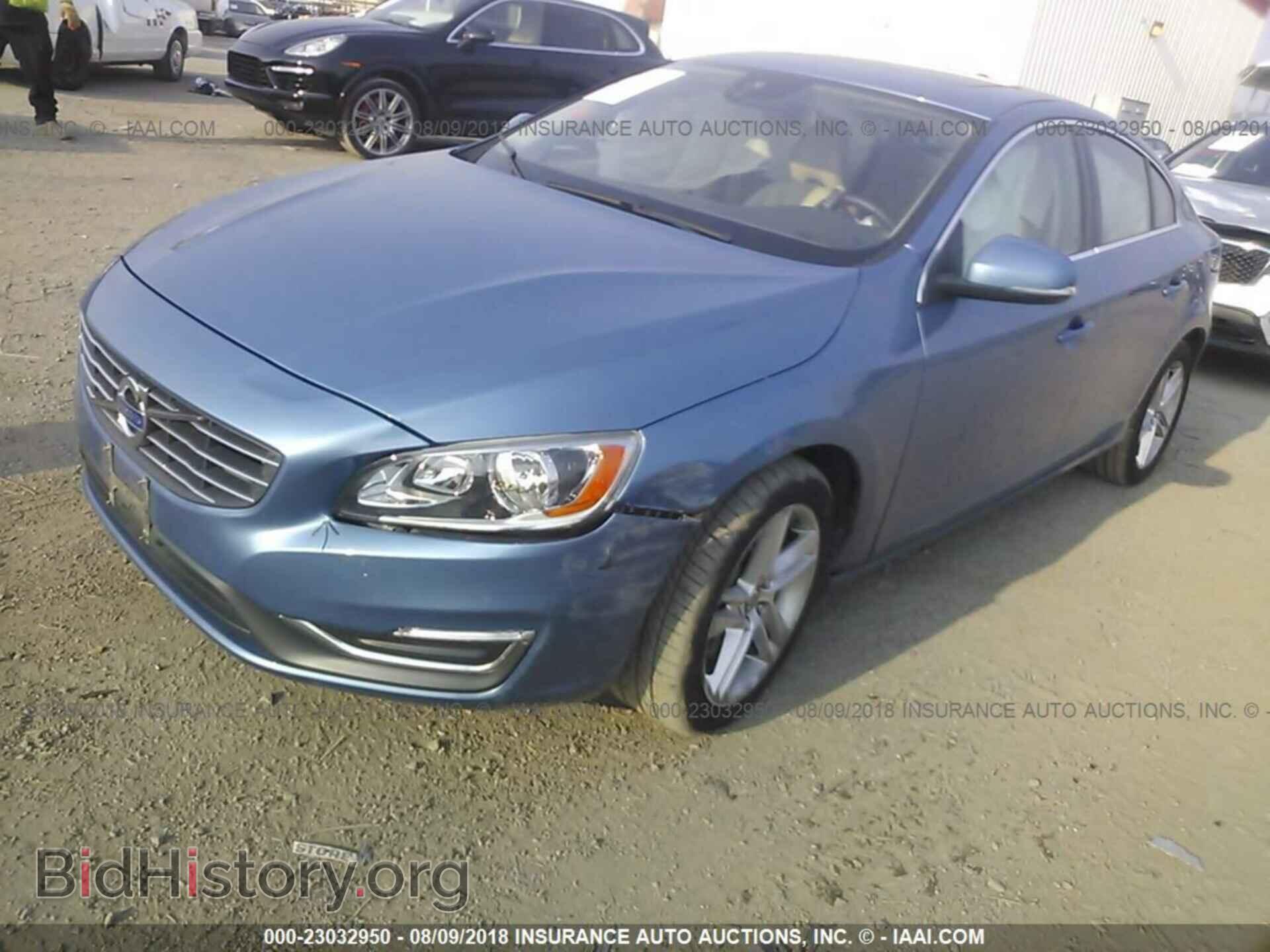2014 Volvo S60 - VIN: YV1612FS8E2279005 - Фото 2