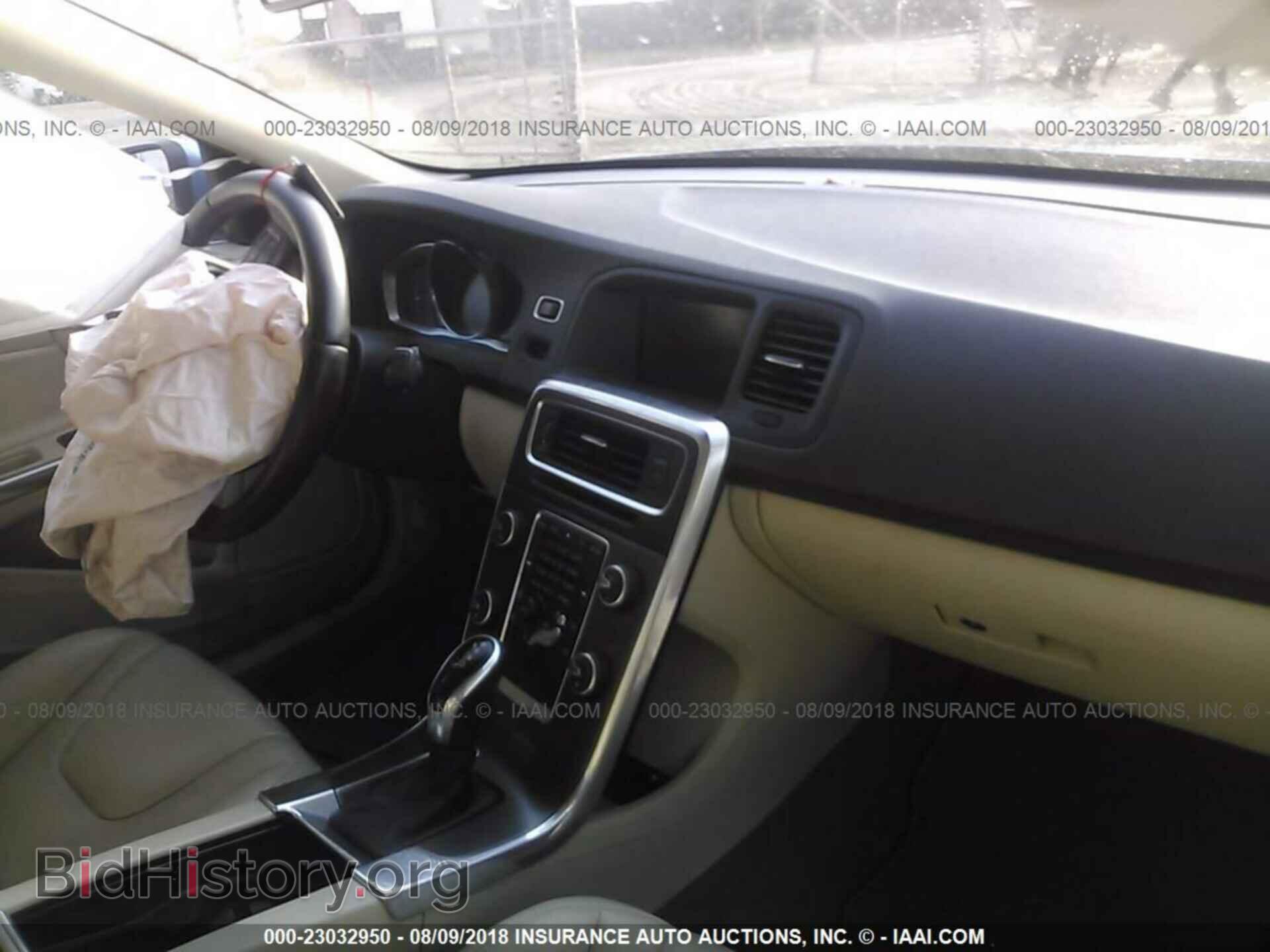 2014 Volvo S60 - VIN: YV1612FS8E2279005 - Фото 5