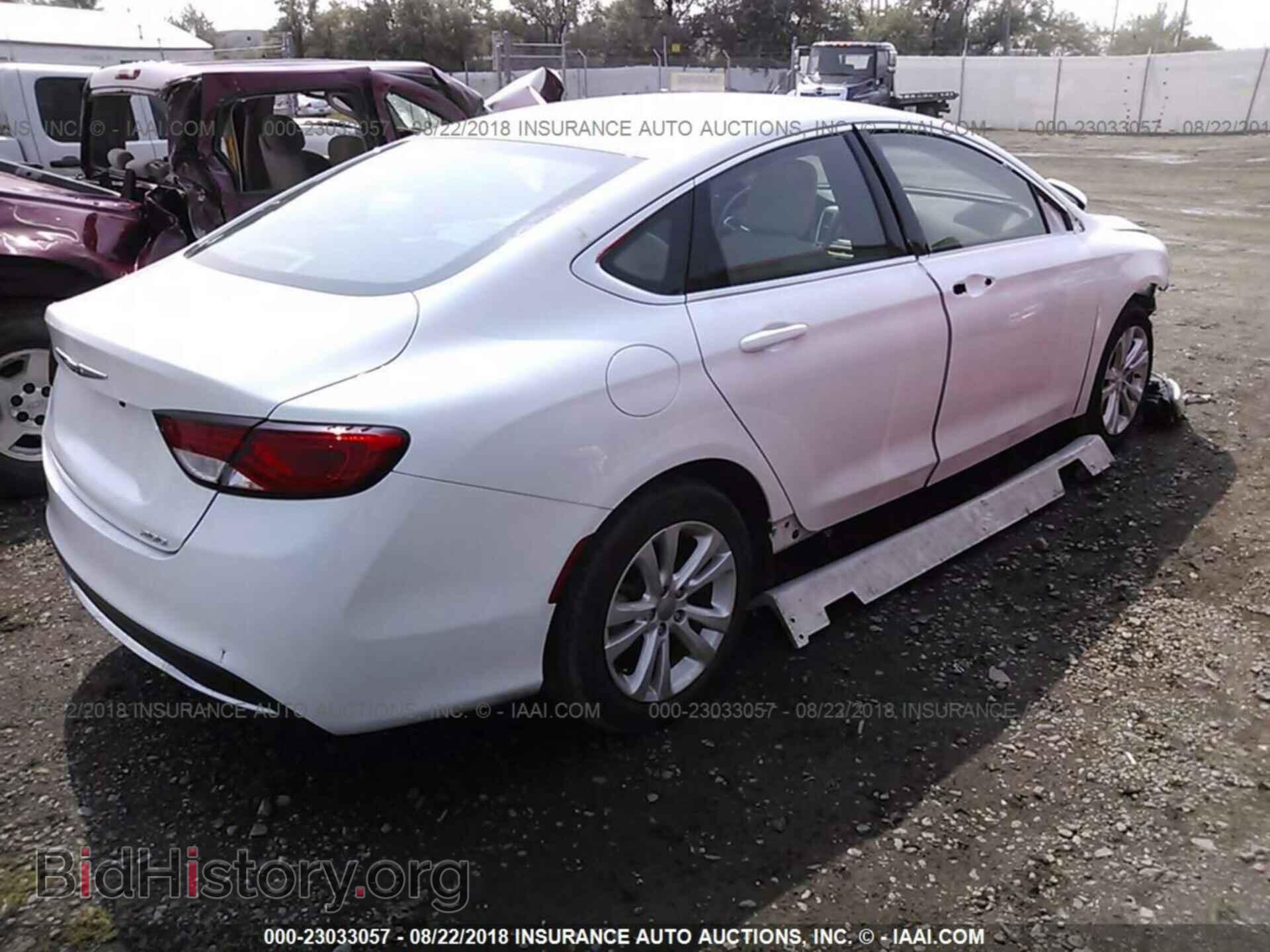 2015 Chrysler 200 - VIN: 1C3CCCAB6FN679889 - Photo 4