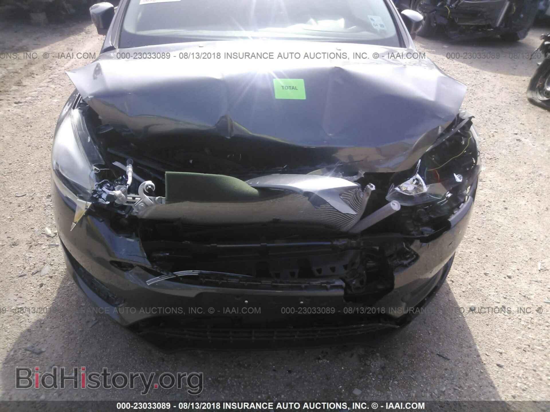 2016 Ford Focus - VIN: 1FADP3K25GL364622 - Photo 6