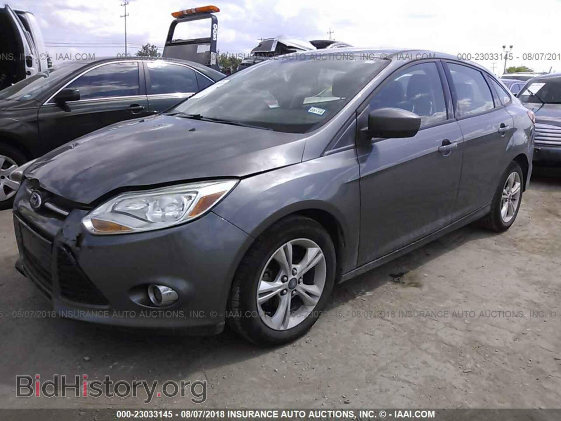 2012 Ford Focus - VIN: 1FAHP3F23CL243447 - Photo 2