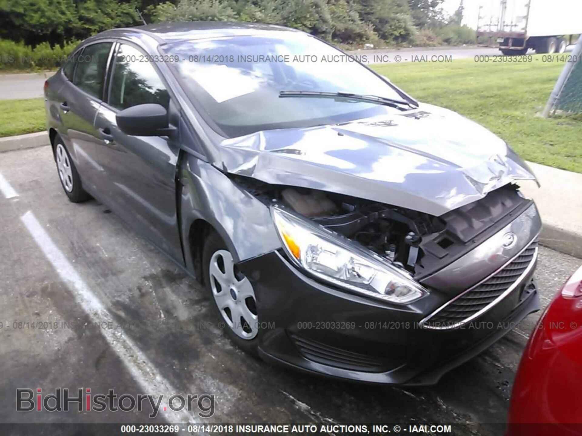 2016 Ford Focus - VIN: 1FADP3E2XGL292327 - Photo 6