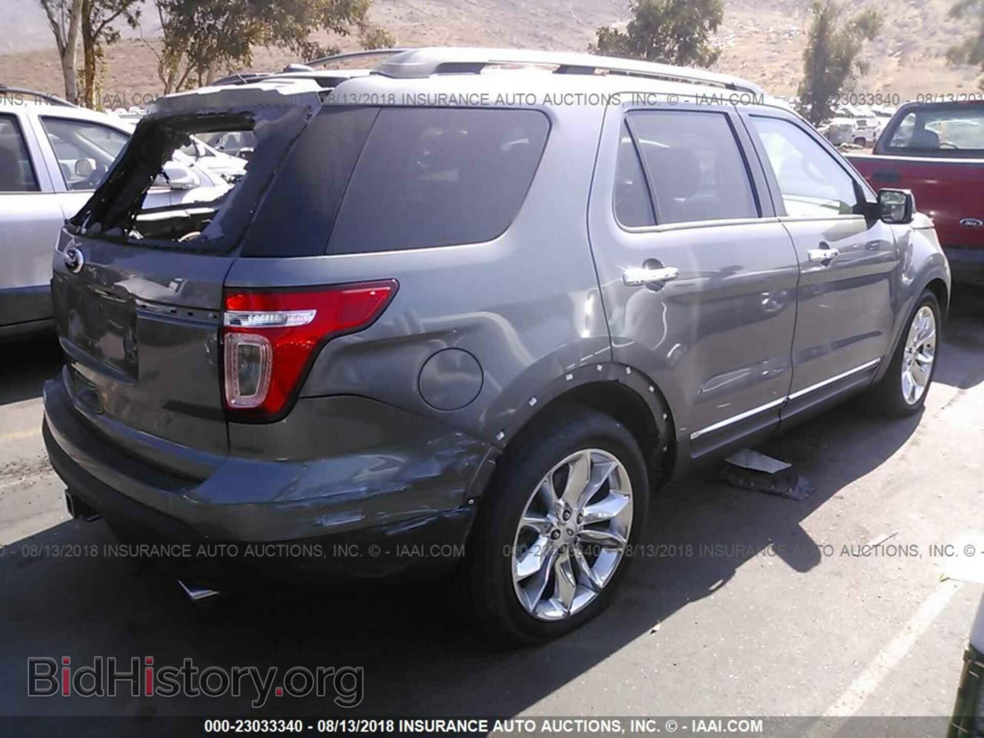2014 Ford Explorer - VIN: 1FM5K7F83EGB68330 - Photo 4