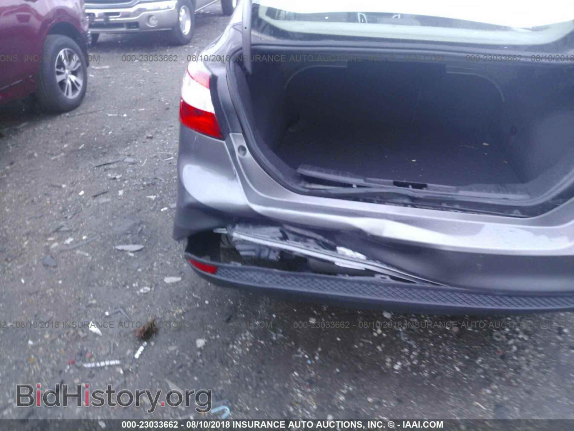 2012 Ford Focus - VIN: 1FAHP3F20CL219767 - Photo 6