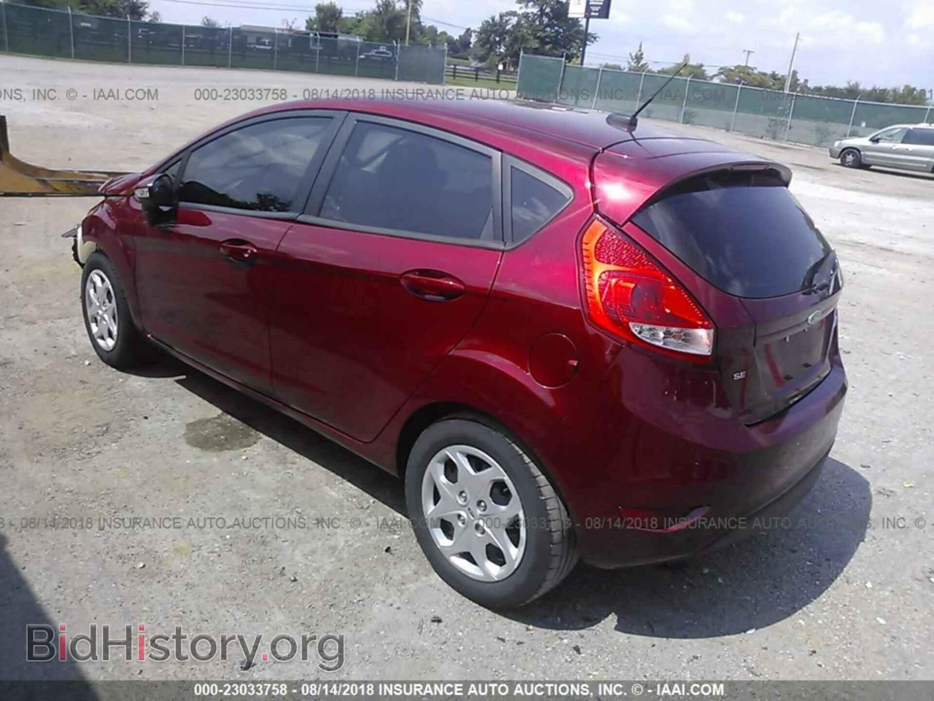 2013 Ford Fiesta - VIN: 3FADP4EJ8DM122992 - Фото 3