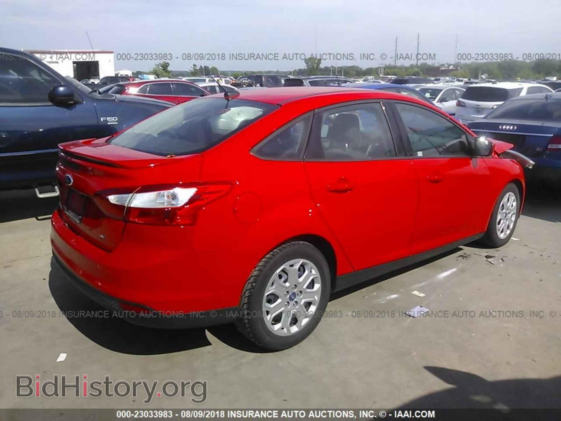 2012 Ford Focus - VIN: 1FAHP3F29CL196215 - Photo 4