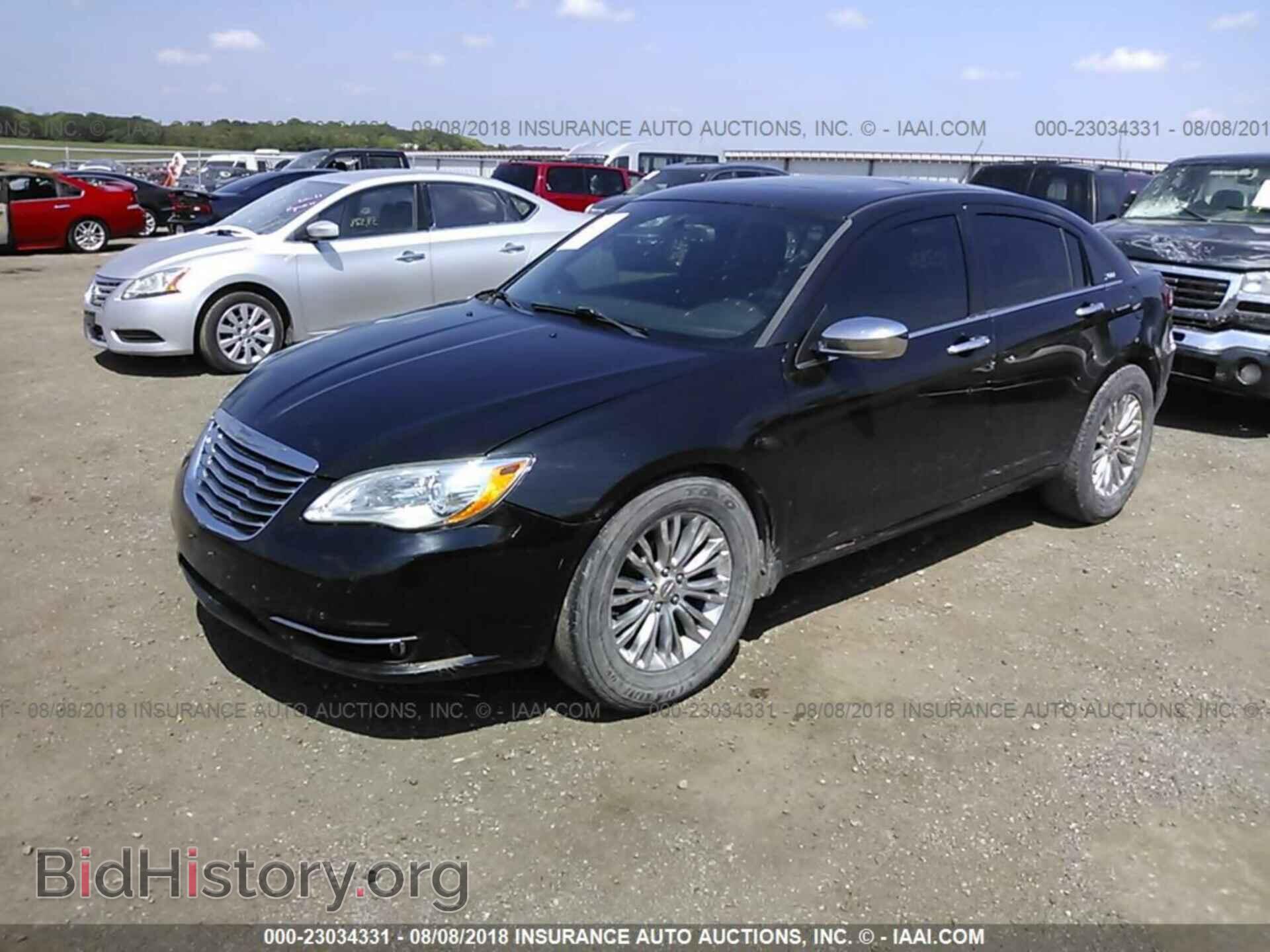 2011 Chrysler 200 - VIN: 1C3BC2FG2BN519920 - Photo 2