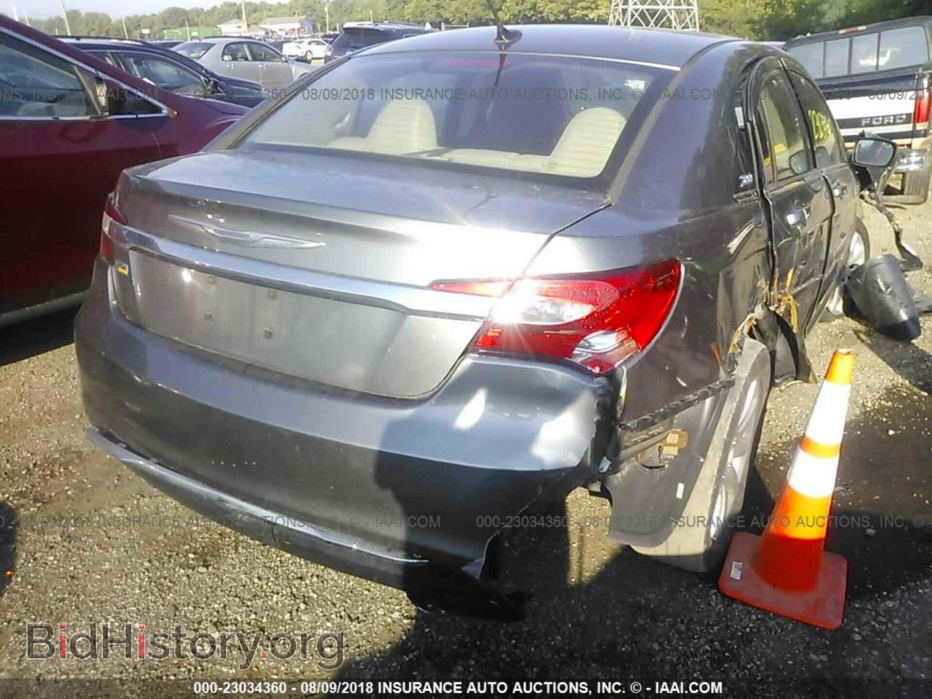 2013 Chrysler 200 - VIN: 1C3CCBBG9DN704236 - Фото 4