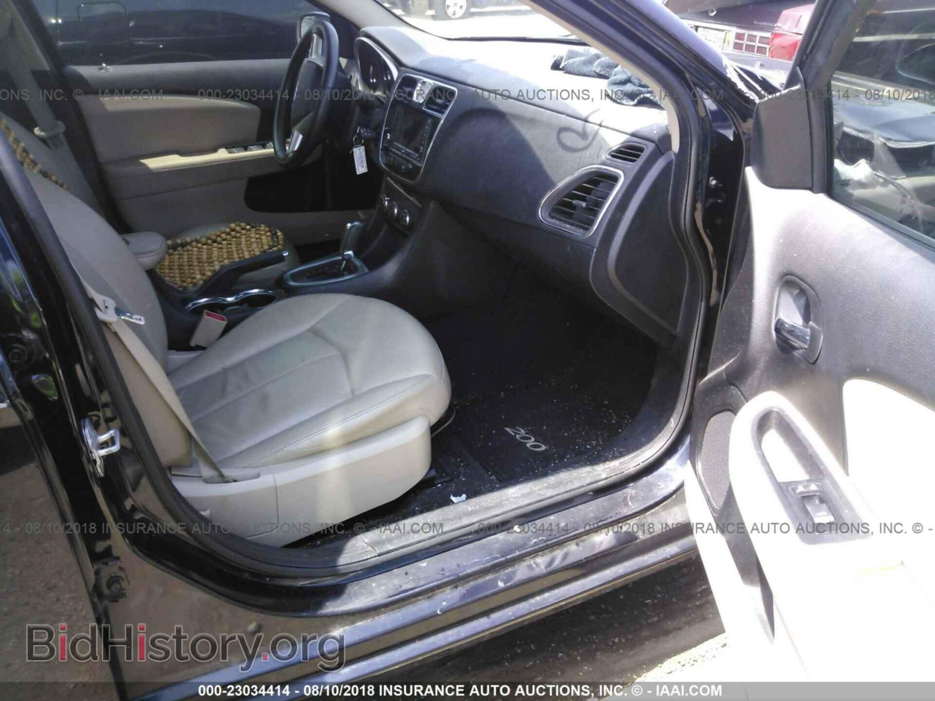 2011 Chrysler 200 - VIN: 1C3BC2FG9BN503746 - Photo 5