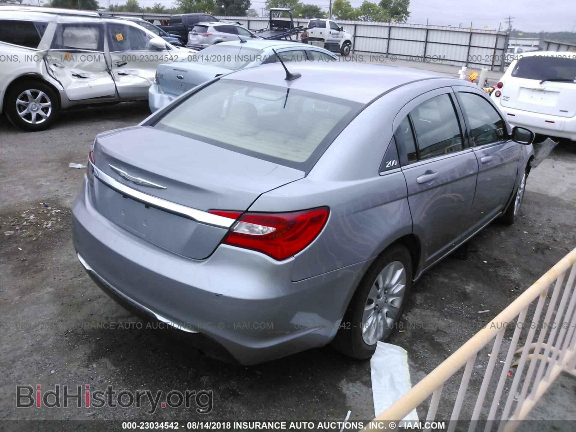 2013 Chrysler 200 - VIN: 1C3CCBAB8DN640664 - Photo 4