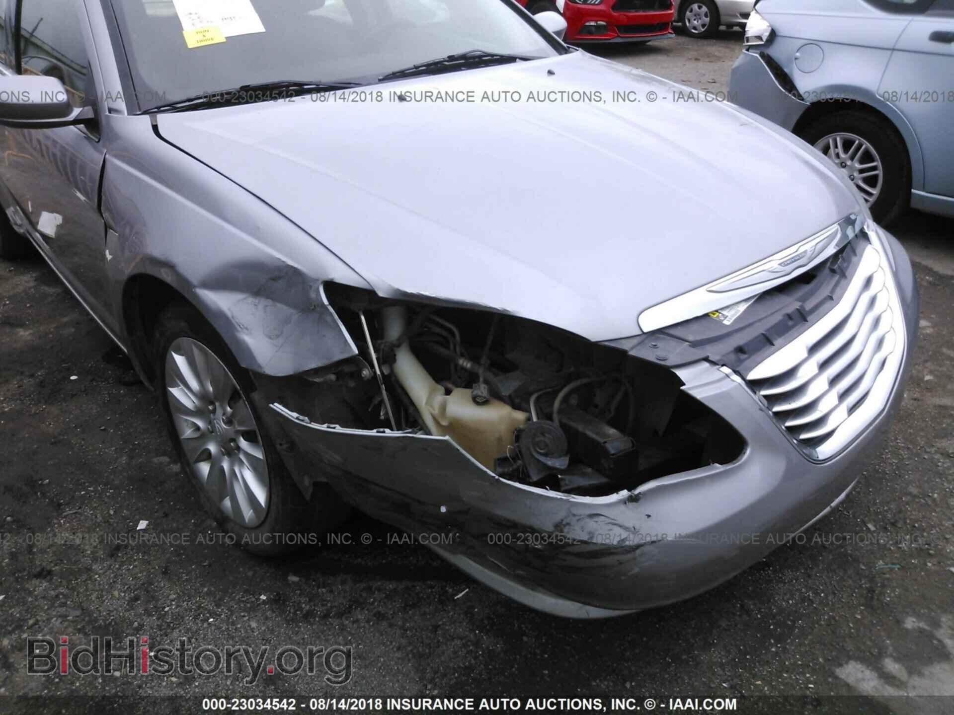 2013 Chrysler 200 - VIN: 1C3CCBAB8DN640664 - Photo 6