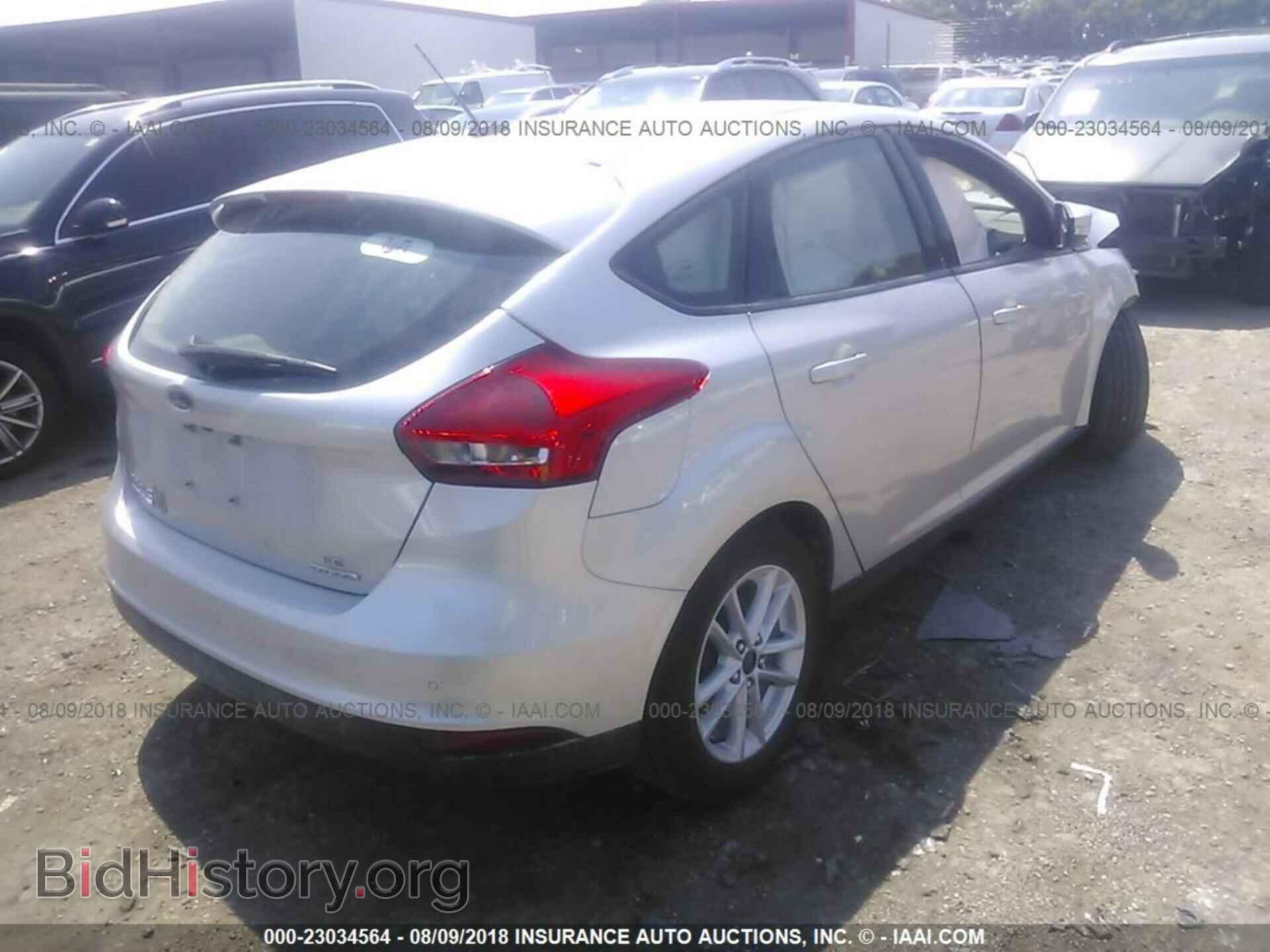 2016 Ford Focus - VIN: 1FADP3K25GL395272 - Фото 4
