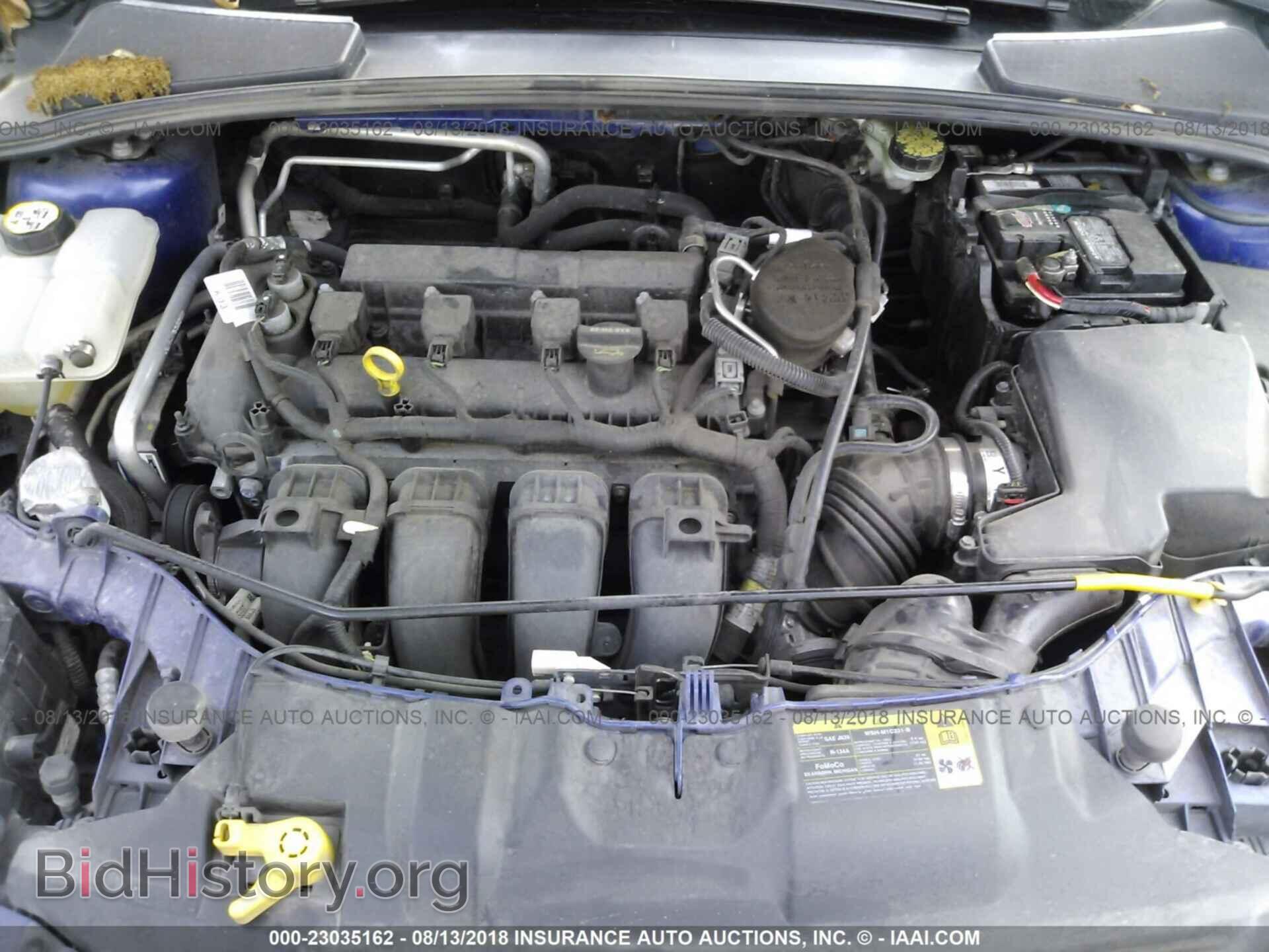 2012 Ford Focus - VIN: 1FAHP3E25CL300927 - Photo 10