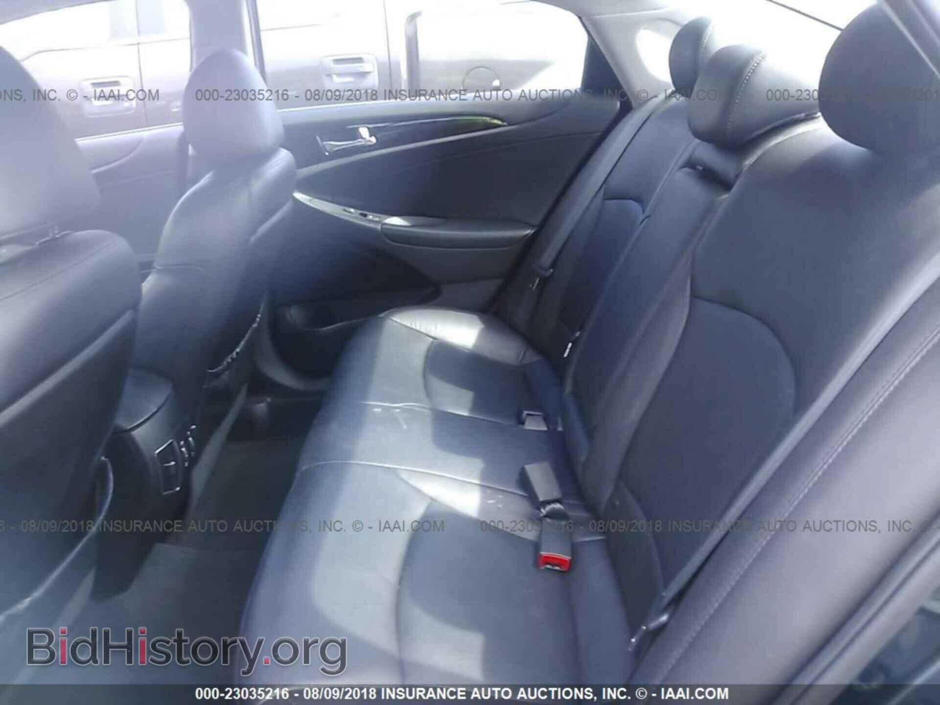 2012 Hyundai Sonata - VIN: 5NPEC4AB5CH486963 - Photo 8